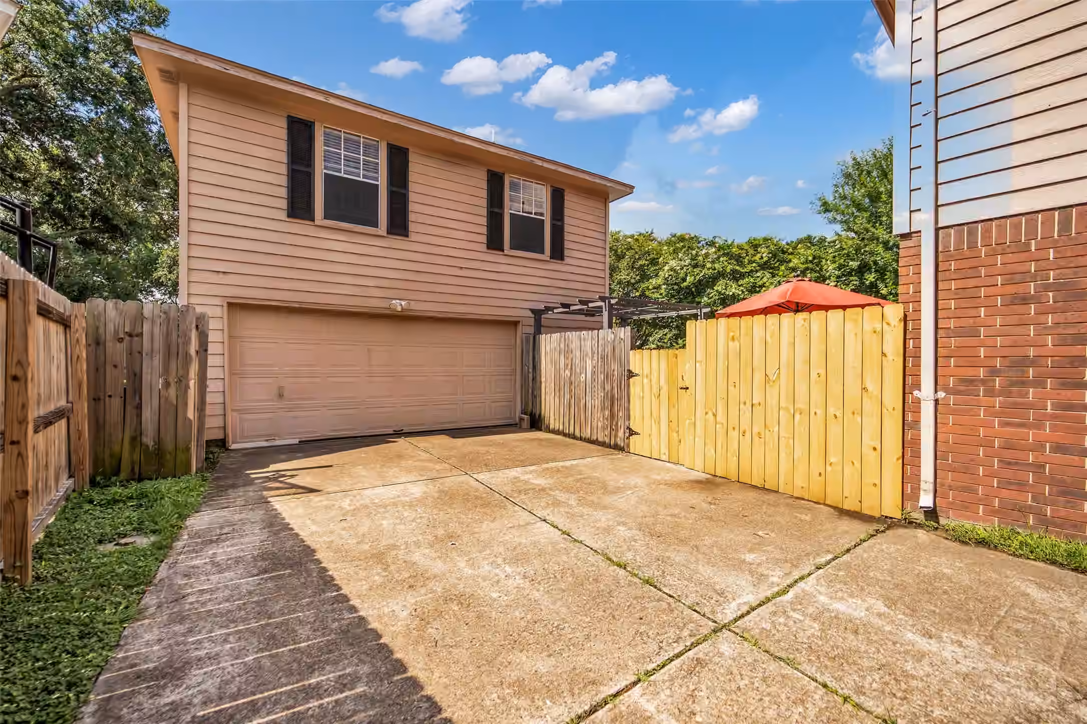 Photo 5 of 21327 Park Bishop Drive, Katy, TX