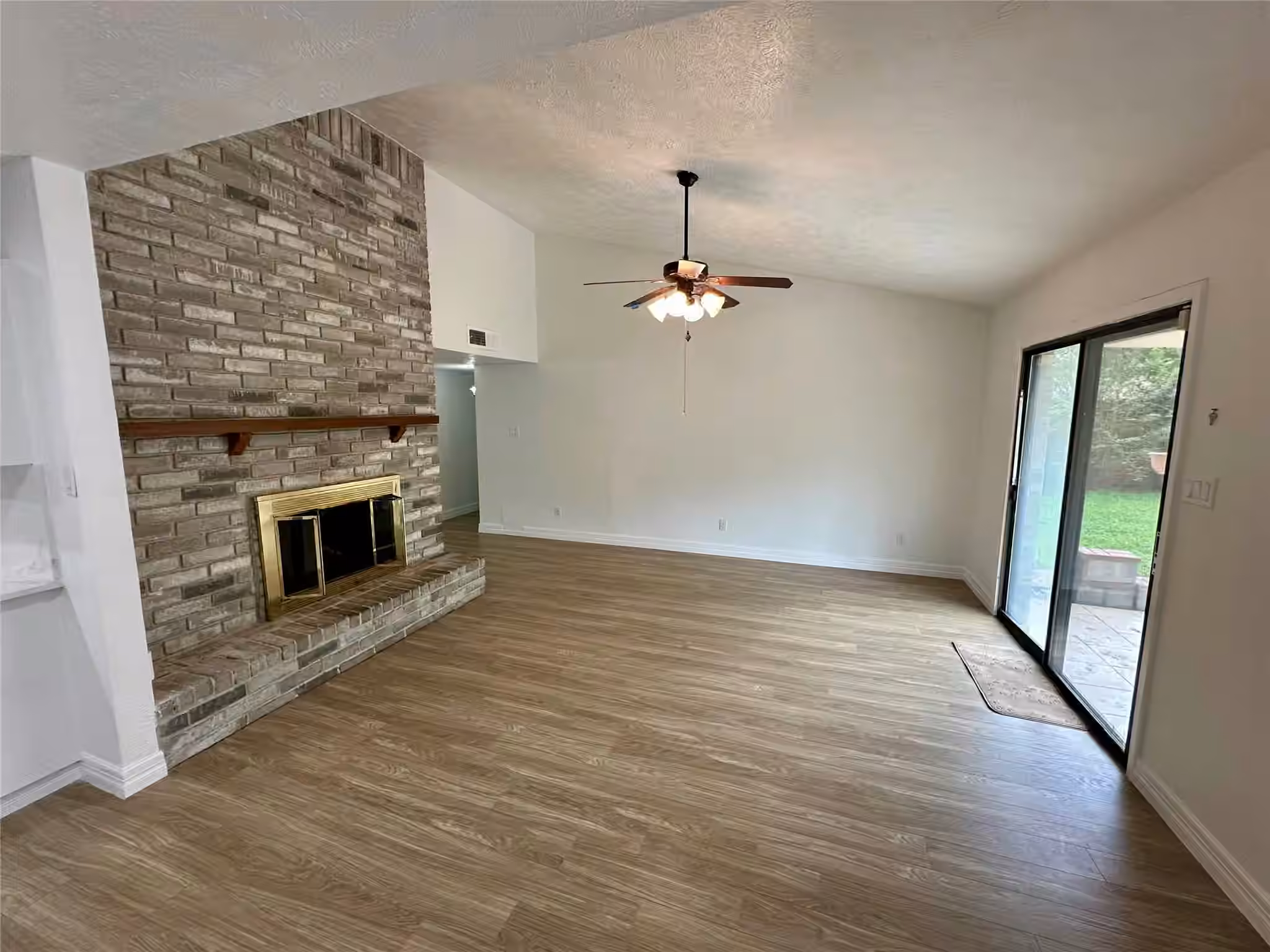 Photo 6 of 22722 Hawkwood Drive, Spring, TX