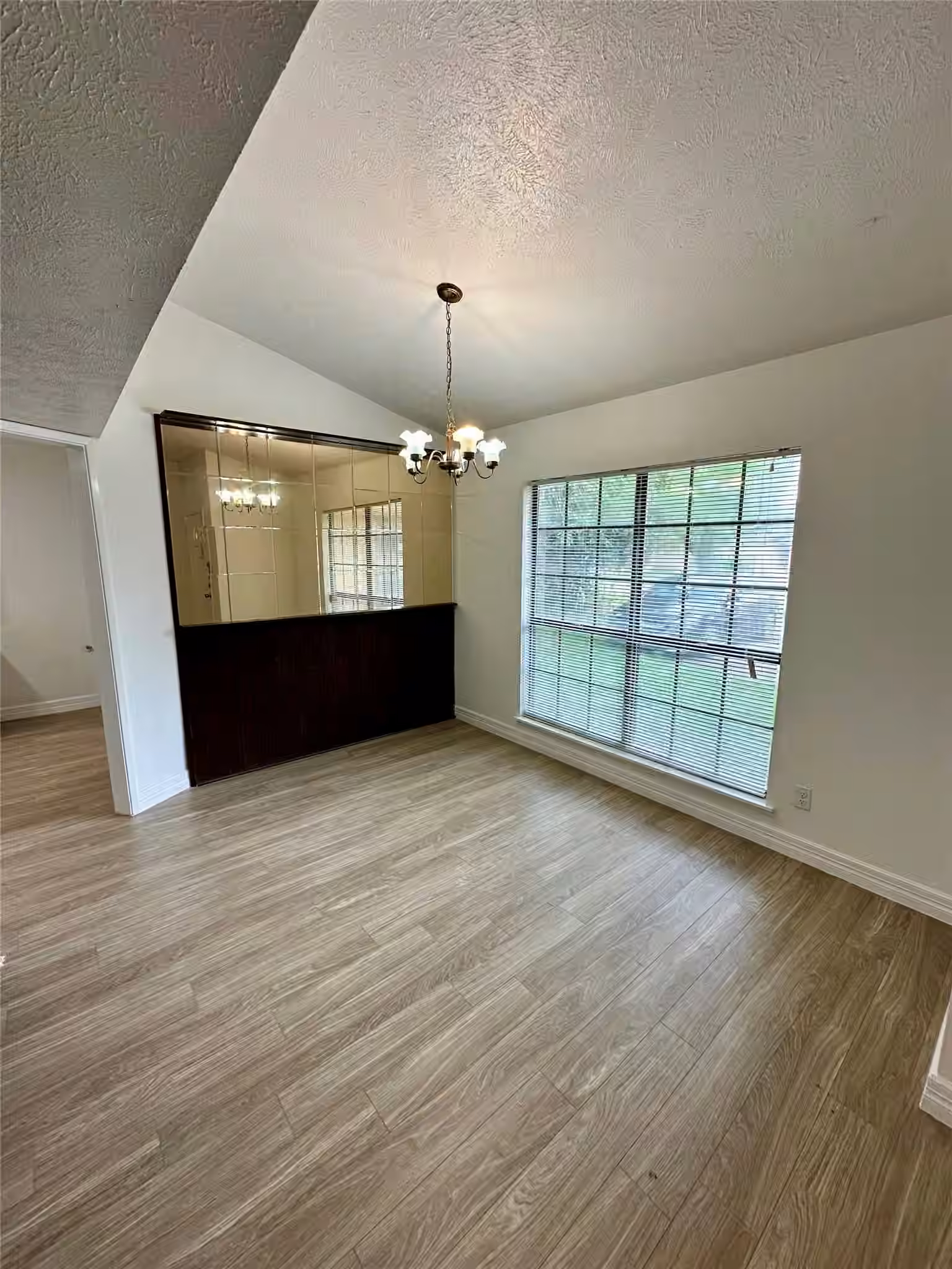 Photo 7 of 22722 Hawkwood Drive, Spring, TX