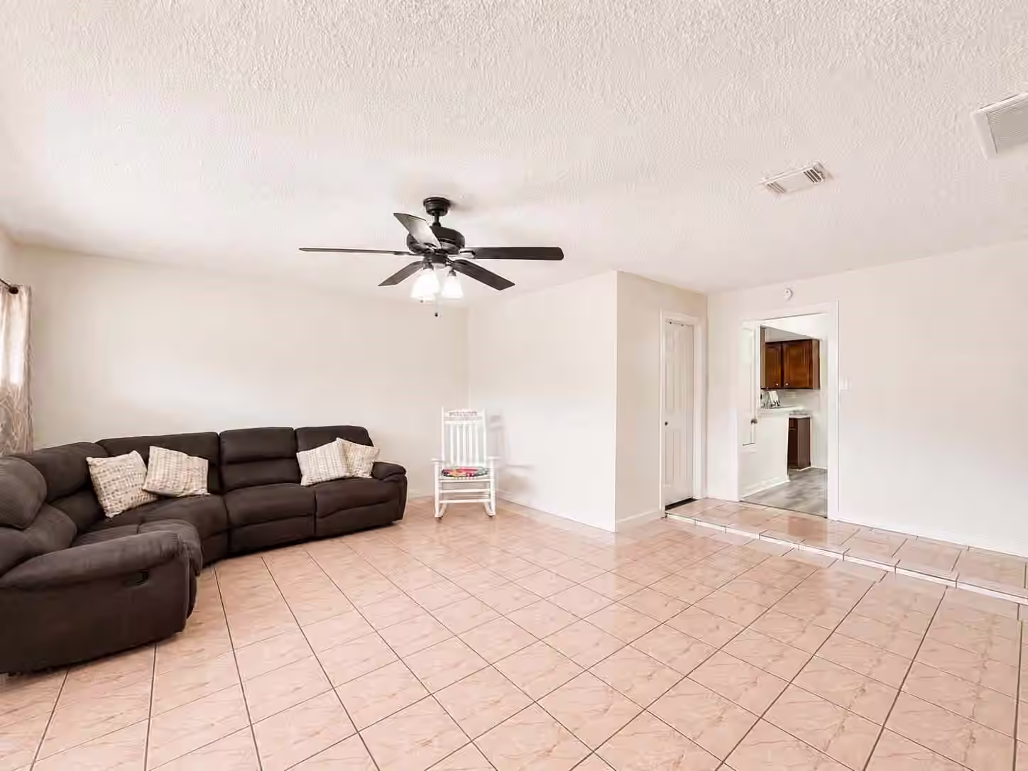 Photo 6 of 12711 Cooperstown Drive, Houston, TX