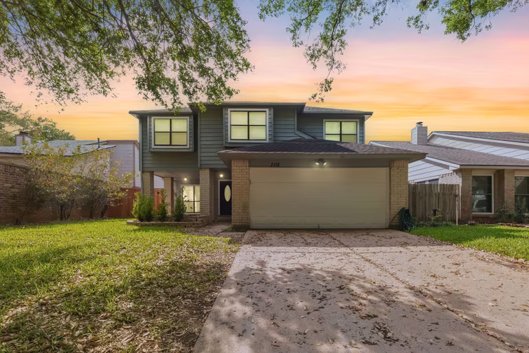 Photo of 2118 Creekshire Drive, Sugar Land, TX