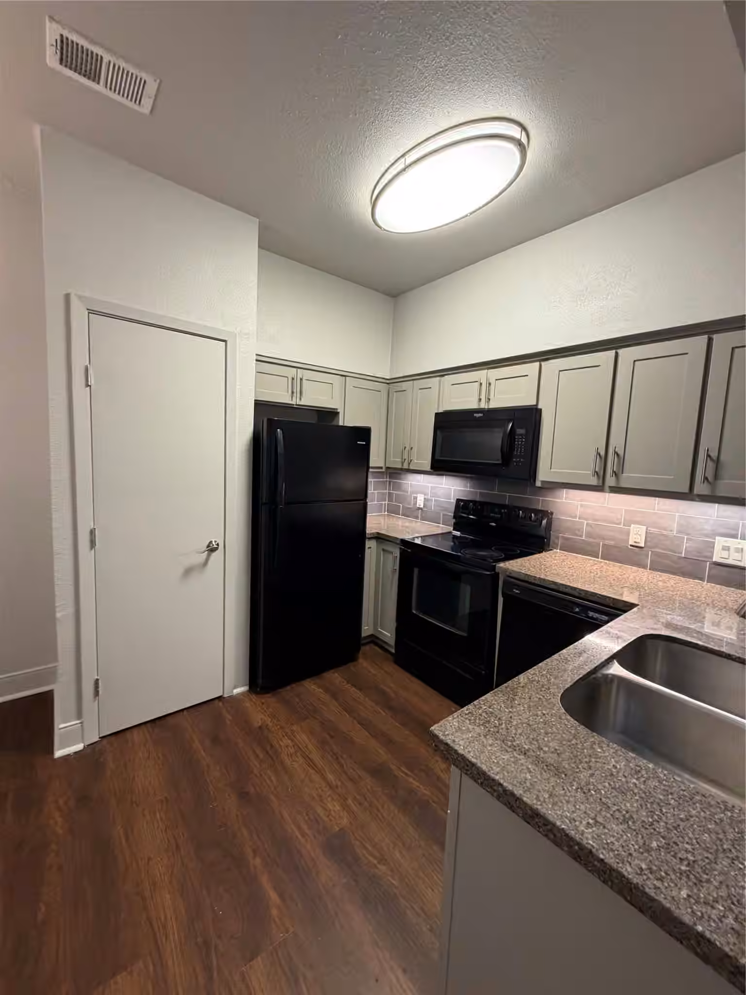Photo 4 of 2626 Holly Hall Street 102, Houston, TX