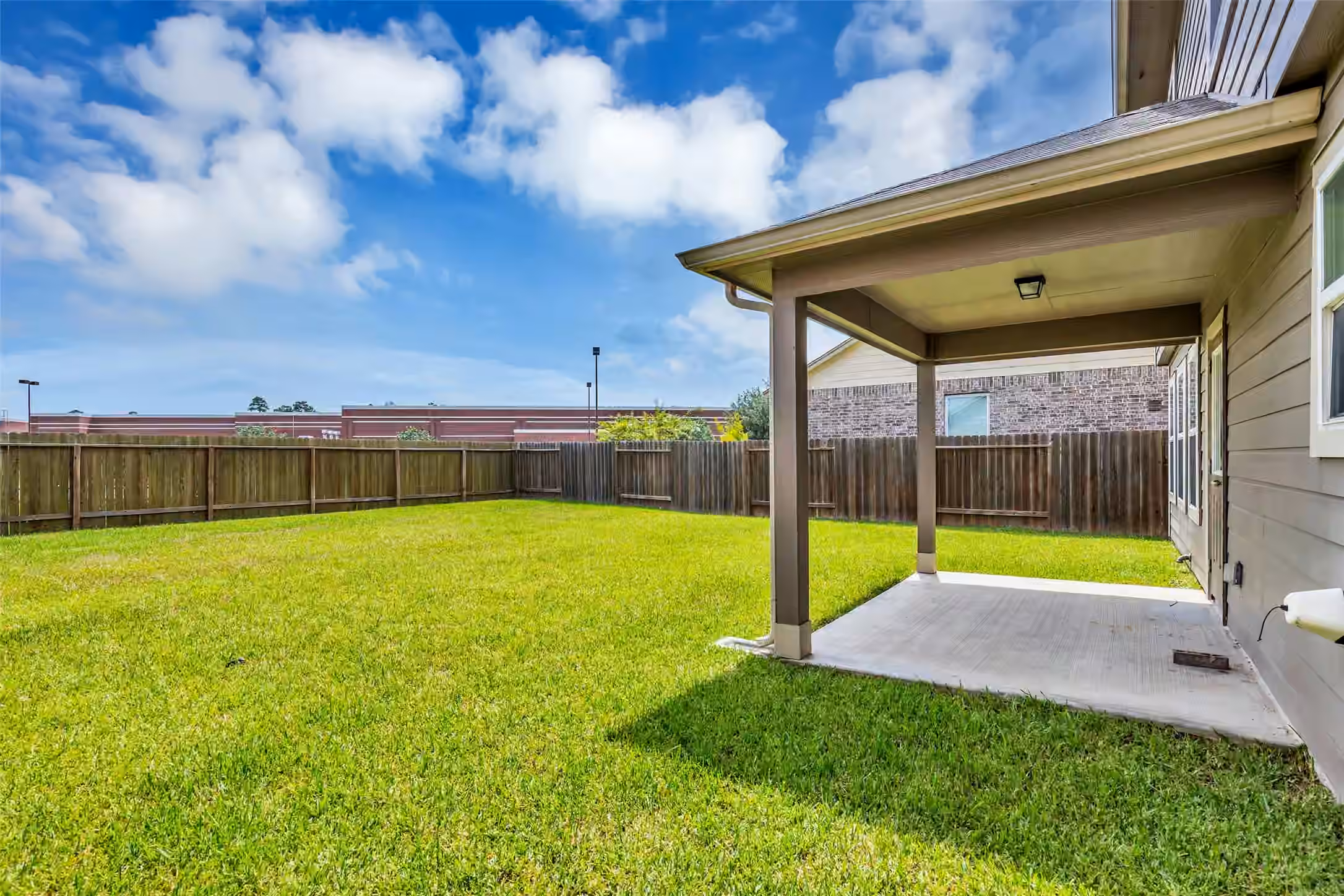 Photo 3 of 2268 Garganey Lane, Conroe, TX