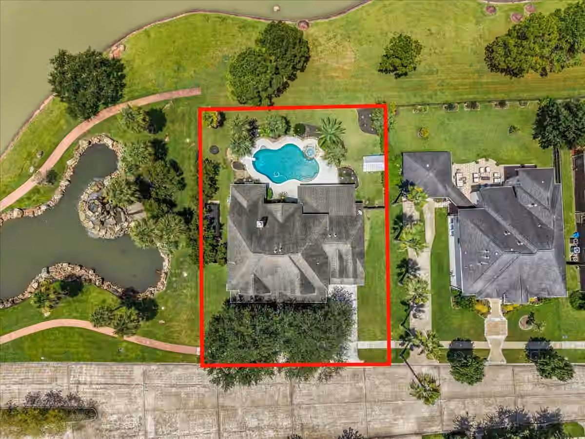 Photo 6 of 1618 Stoney Lake Drive, Friendswood, TX