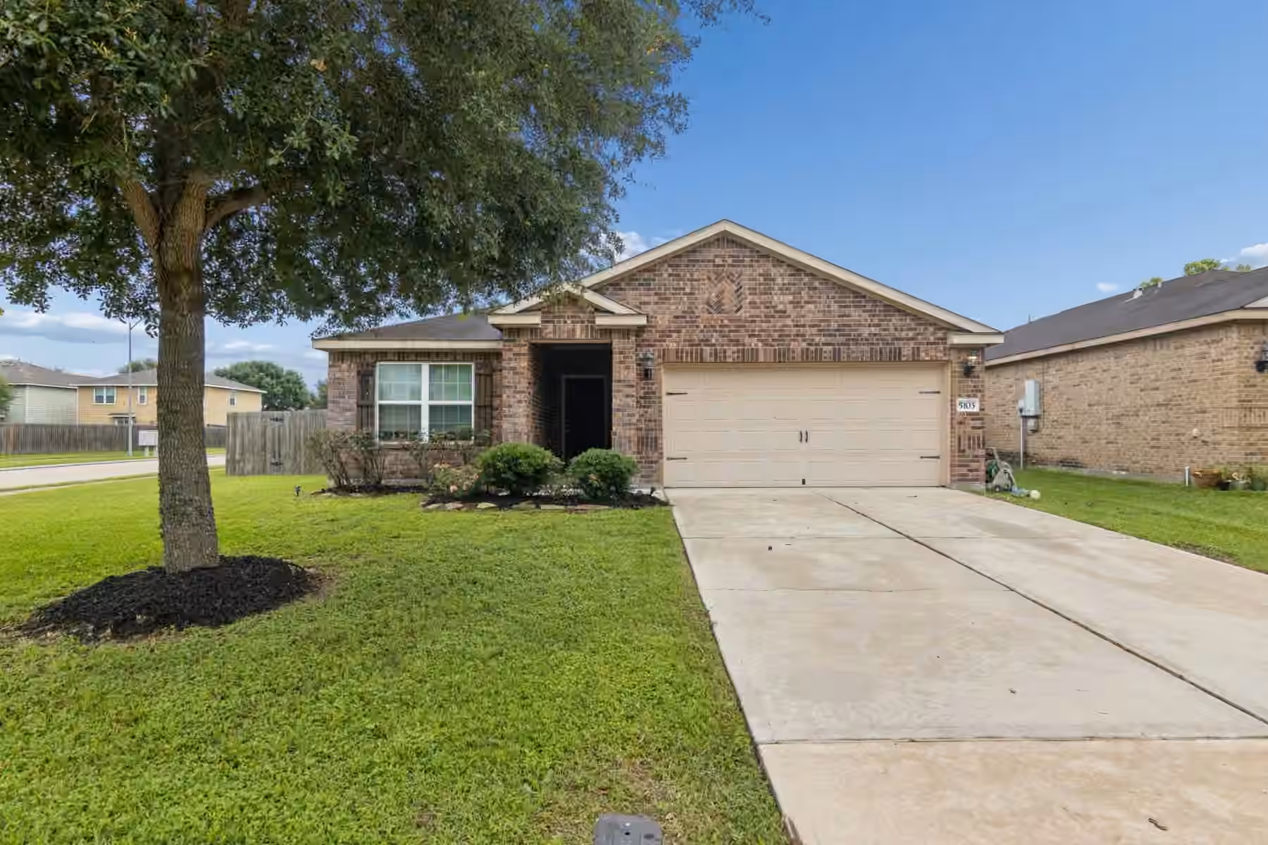 Photo of 5103 Cottage Creek Lane, Rosenberg, TX