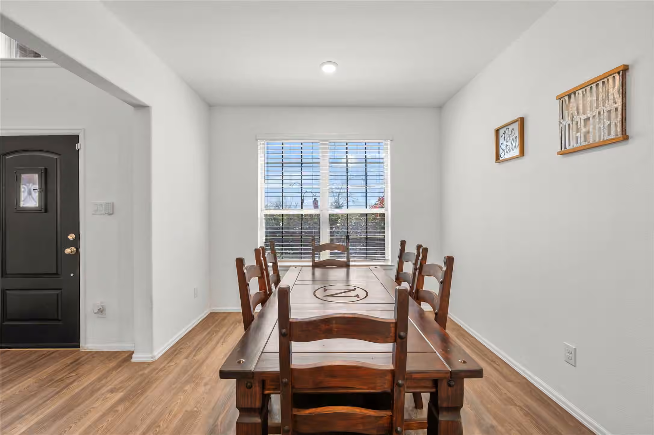 Photo 5 of 736 Scenic Lake Drive, La Marque, TX