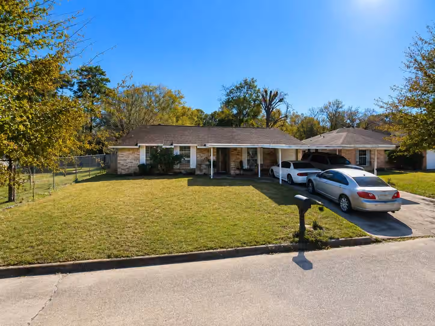 Photo 5 of 6406 Tautenhahn Road, Houston, TX