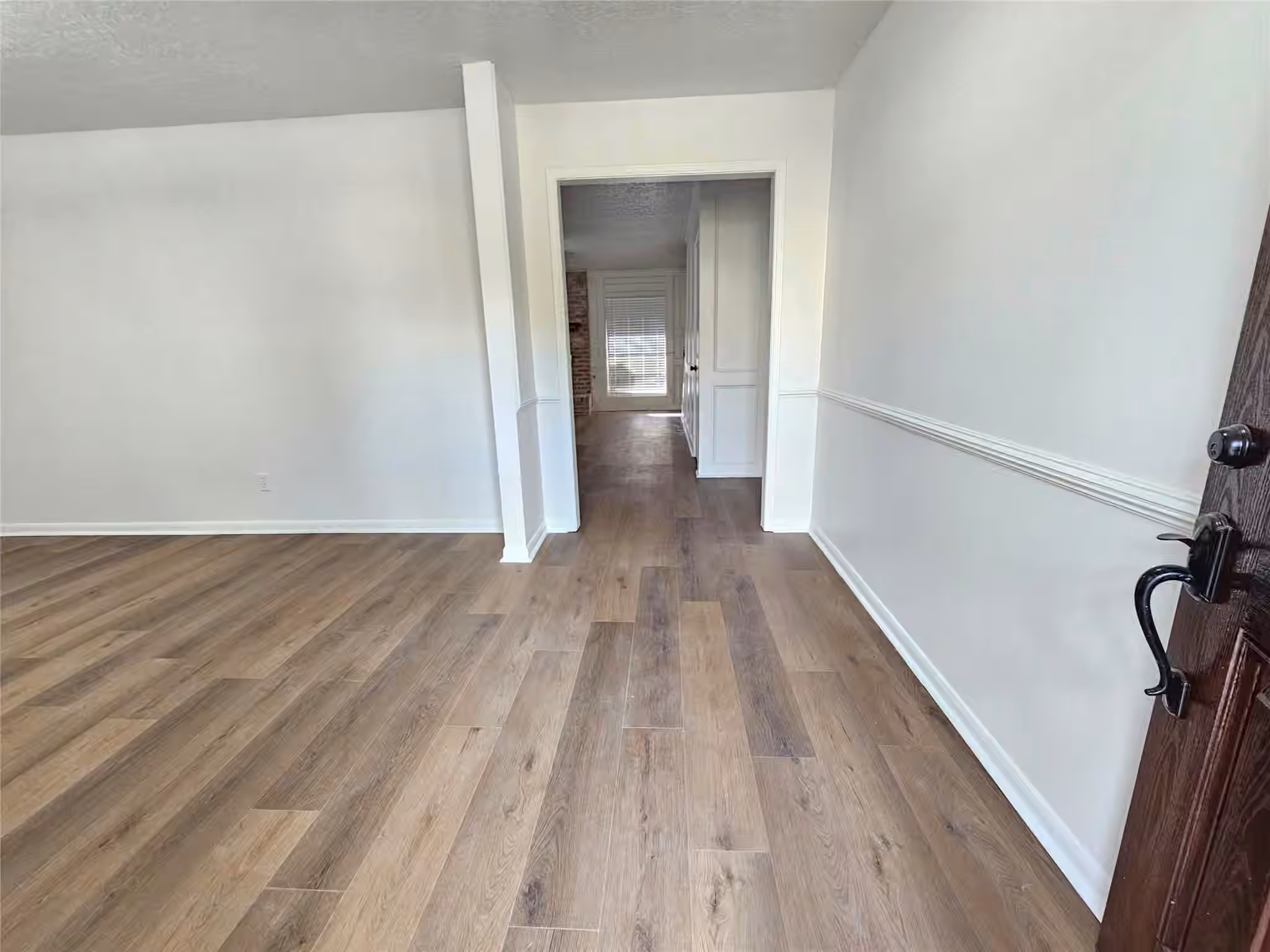 Photo 3 of 4707 Bradstone Drive, Houston, TX