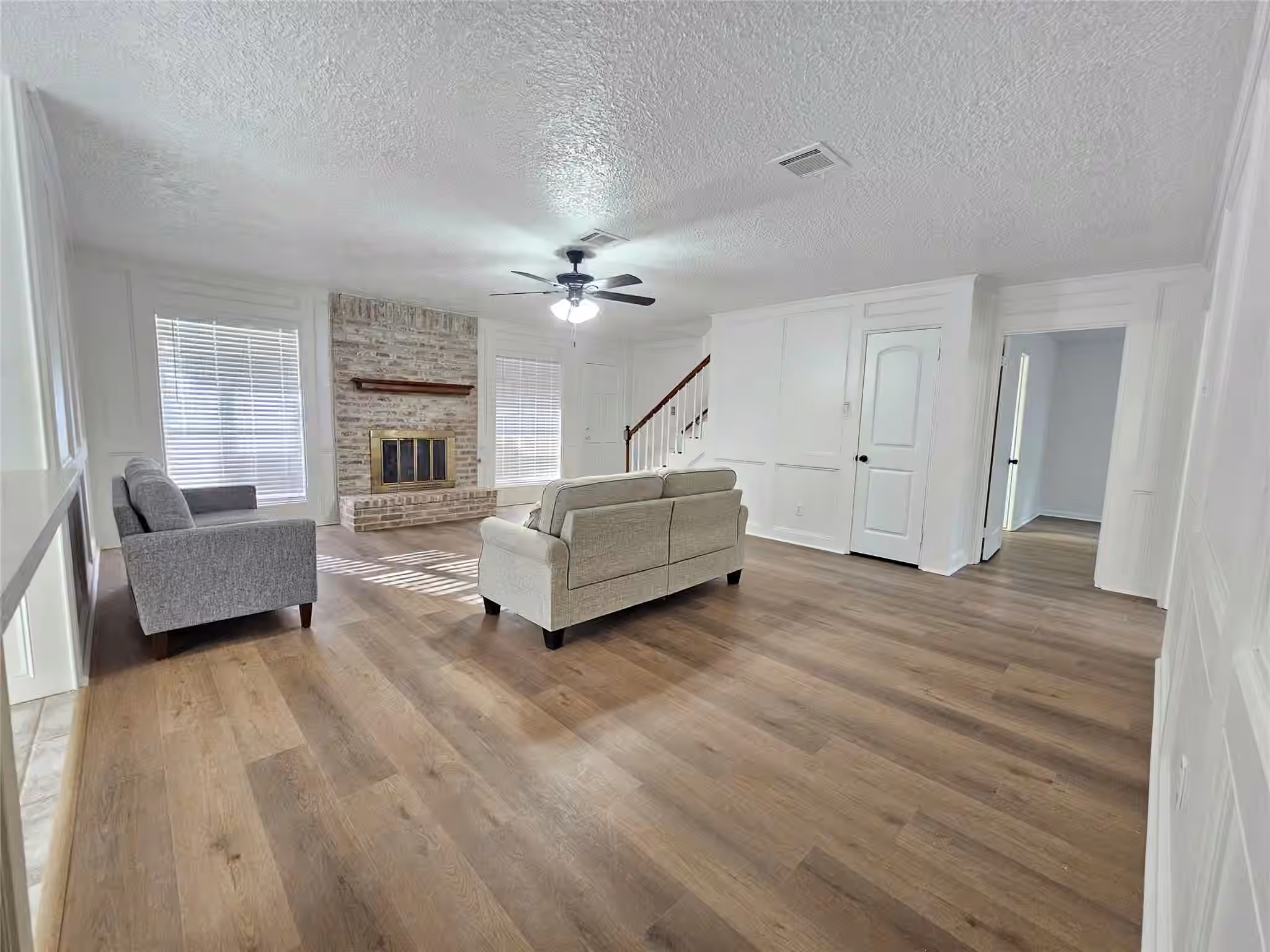 Photo 5 of 4707 Bradstone Drive, Houston, TX