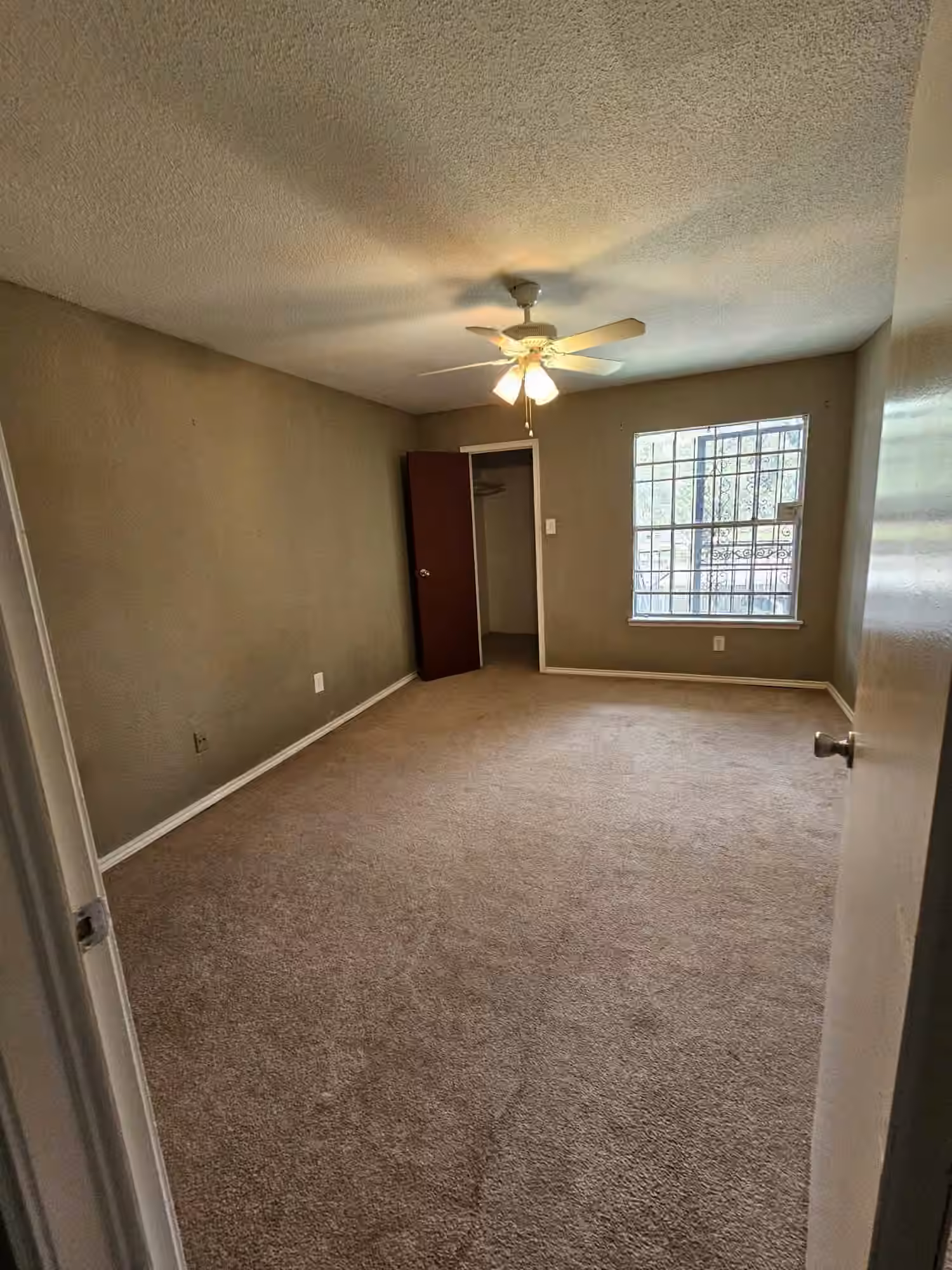 Photo 3 of 6500 Sands Point Drive 506, Houston, TX