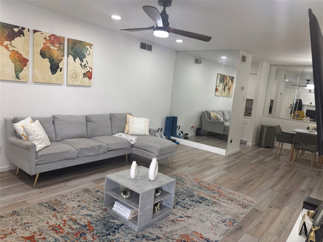 Photo 3 of 9700 Leawood Boulevard 1103, Houston, TX
