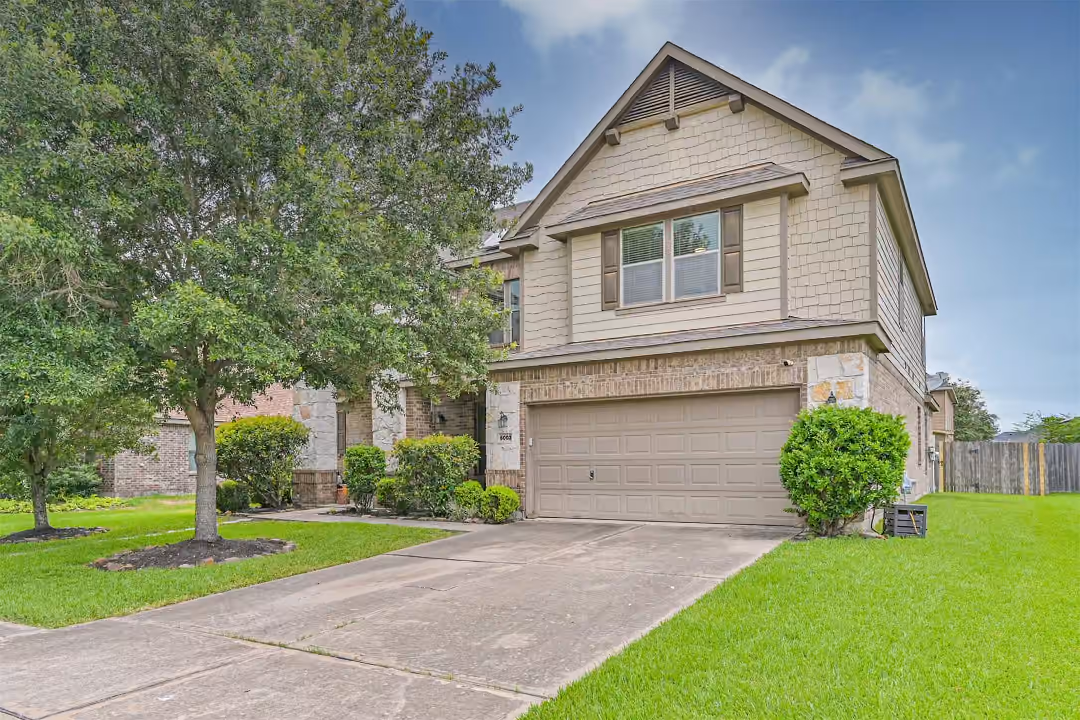 Photo of 6003 Orchard Trail Drive, Pearland, TX