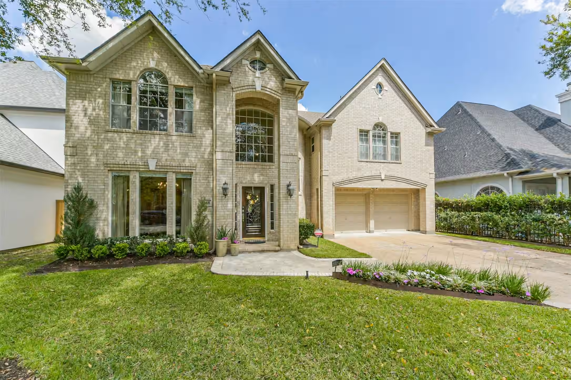 Photo 4 of 5346 Navarro Street, Houston, TX