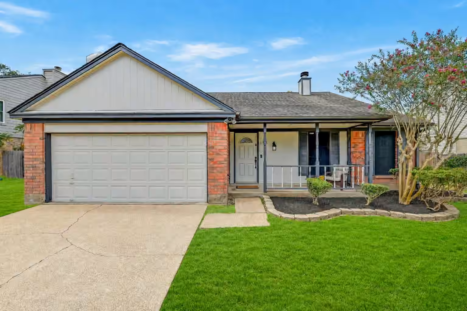 Photo of 2708 Glendale Drive, Pearland, TX 77584