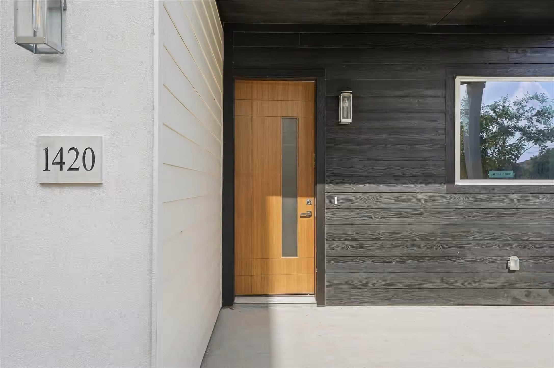 Photo 2 of 1420 W 34th 1/2 Street, Houston, TX
