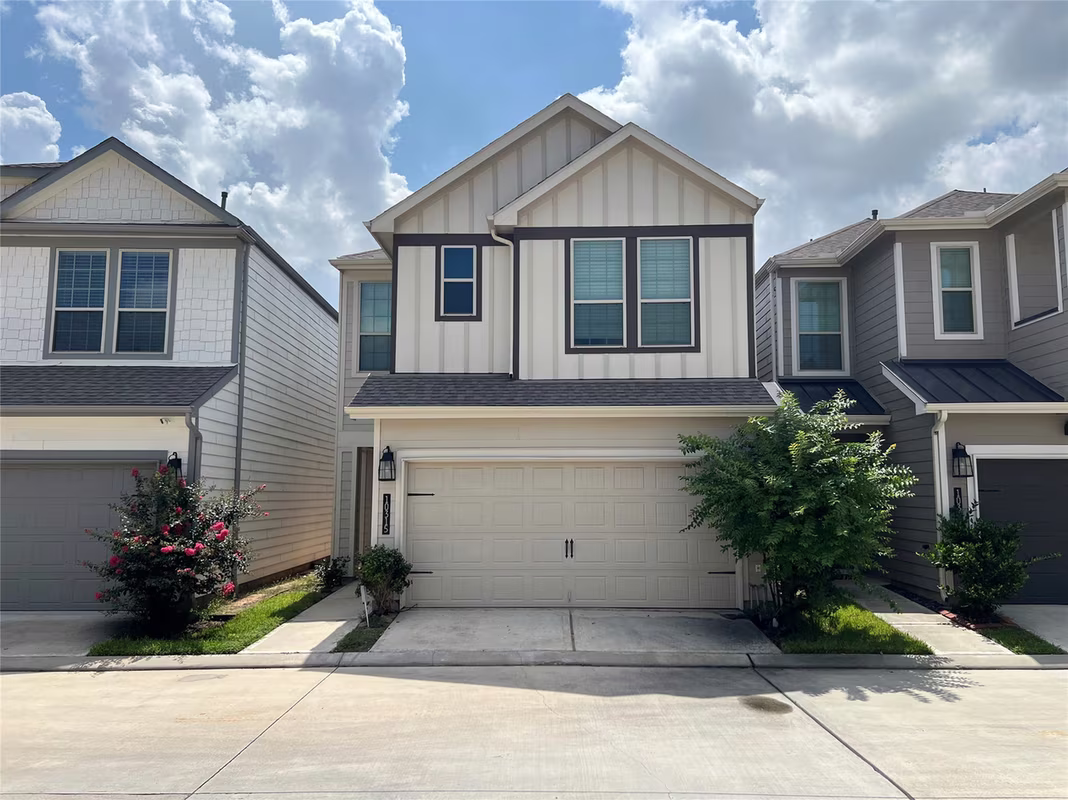 Photo of 10315 Harmon Smith Drive, Houston, TX