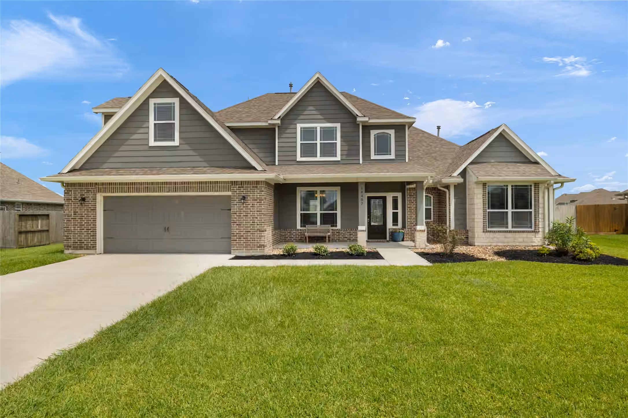 Photo 2 of 14407 Meadowlands Drive, Mont Belvieu, TX