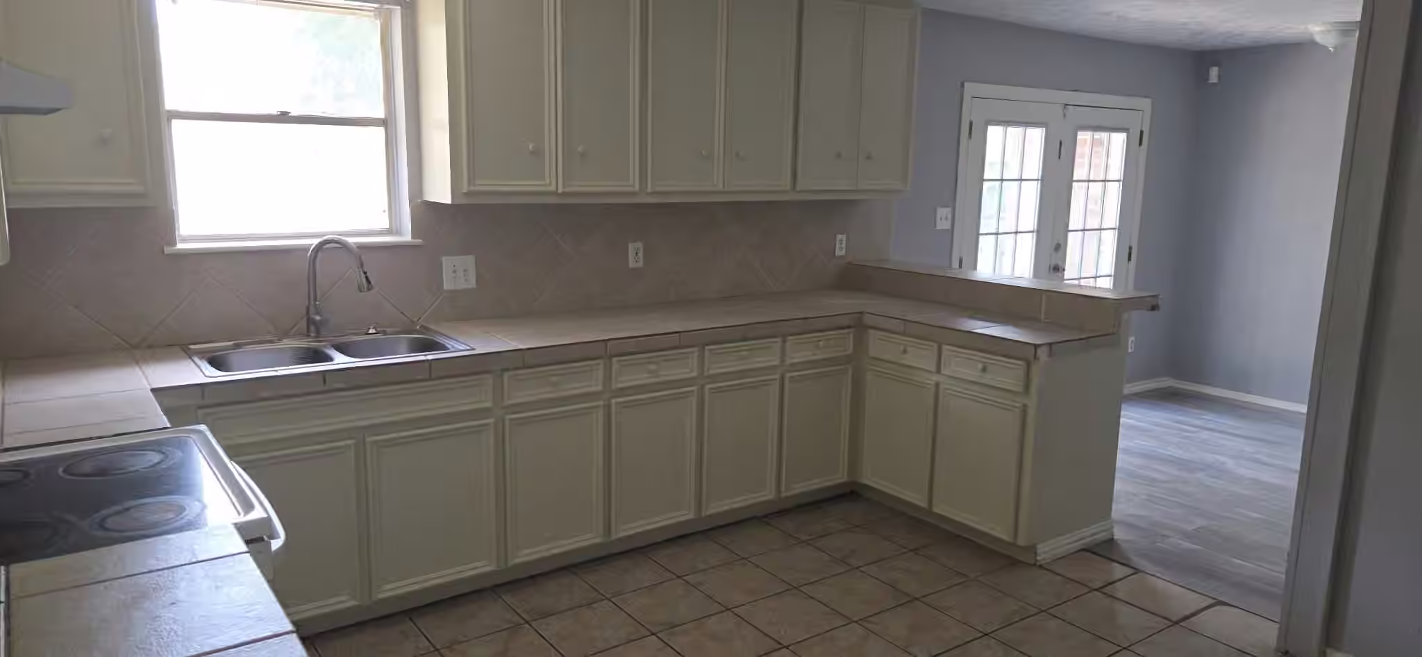 Photo 5 of 9606 Wind Flower Lane, Houston, TX