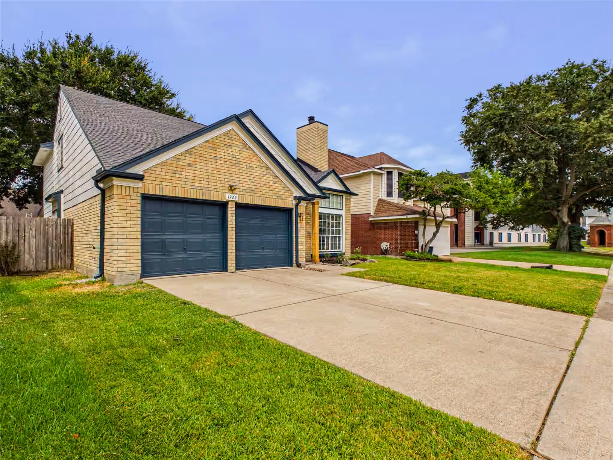 Photo 3 of 1922 Tipperary Drive, Deer Park, TX