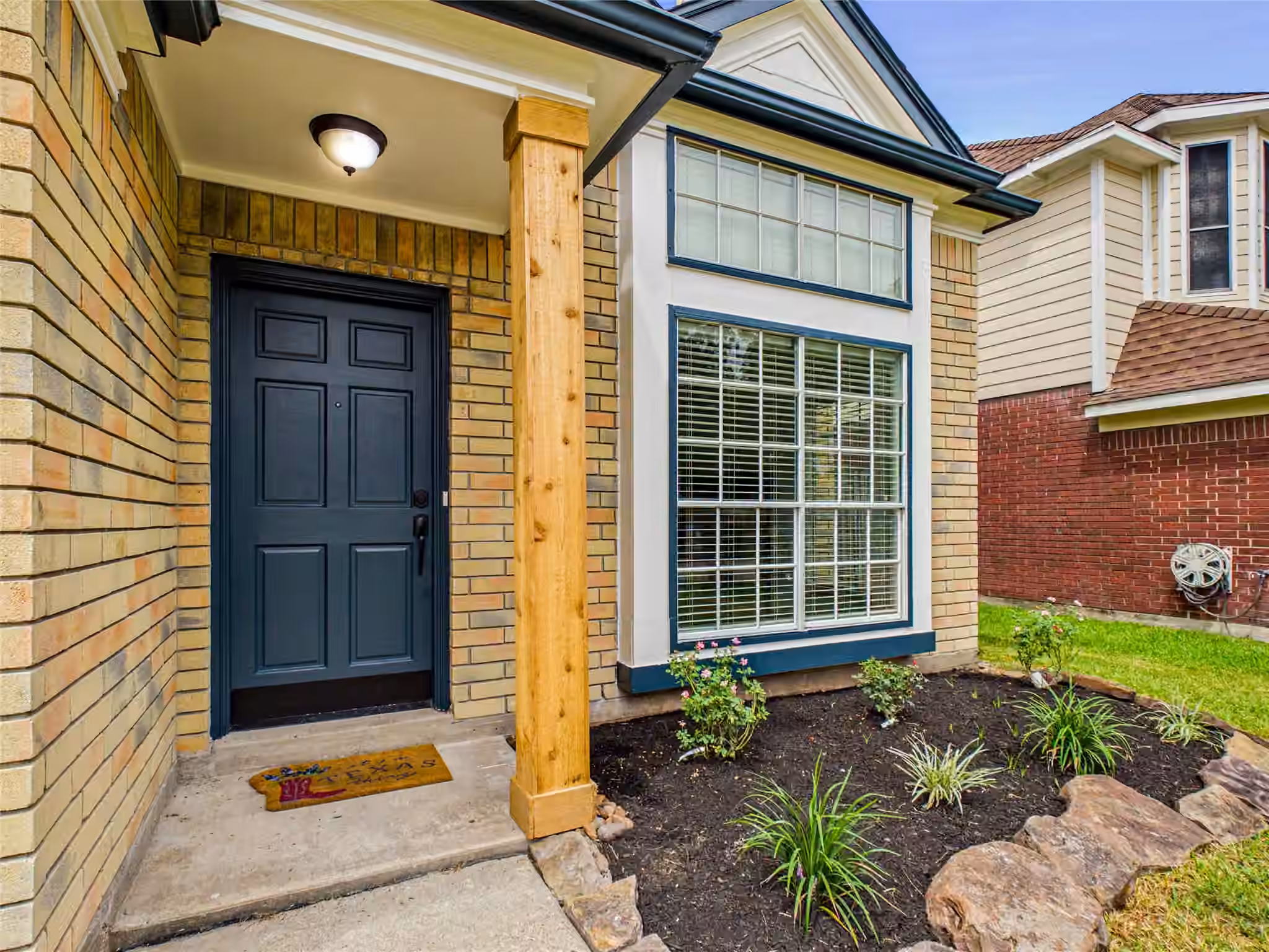 Photo 4 of 1922 Tipperary Drive, Deer Park, TX