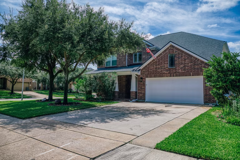 Photo of 13903 Pawnee Trails Drive, Cypress, TX
