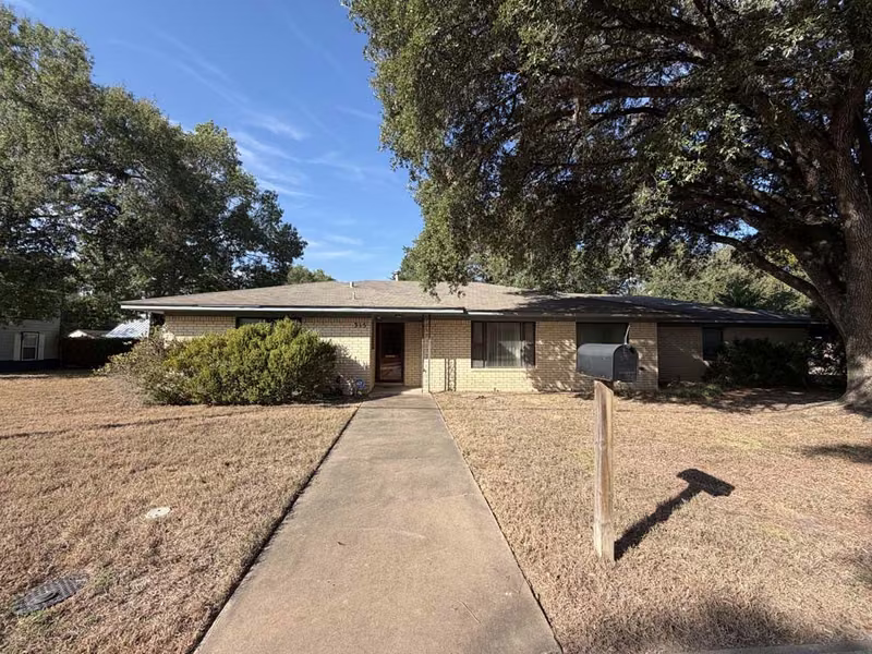 Photo of 315 N Judson Street, Navasota, TX 77868