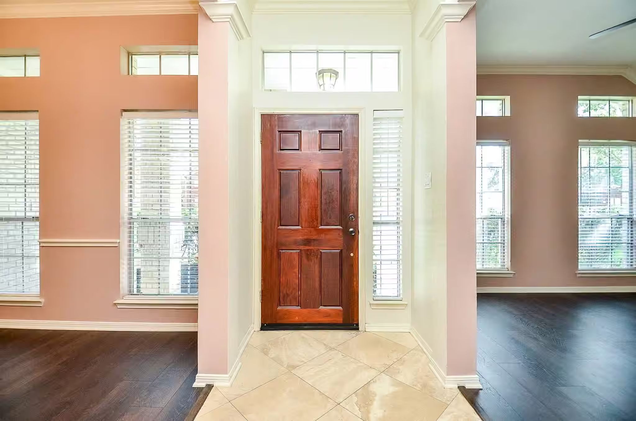 Photo 2 of 610 High Meadows Drive, Sugar Land, TX