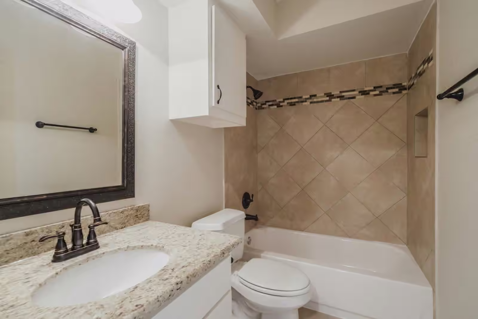 Photo 7 of 8632 Meadowcroft Drive, Houston, TX