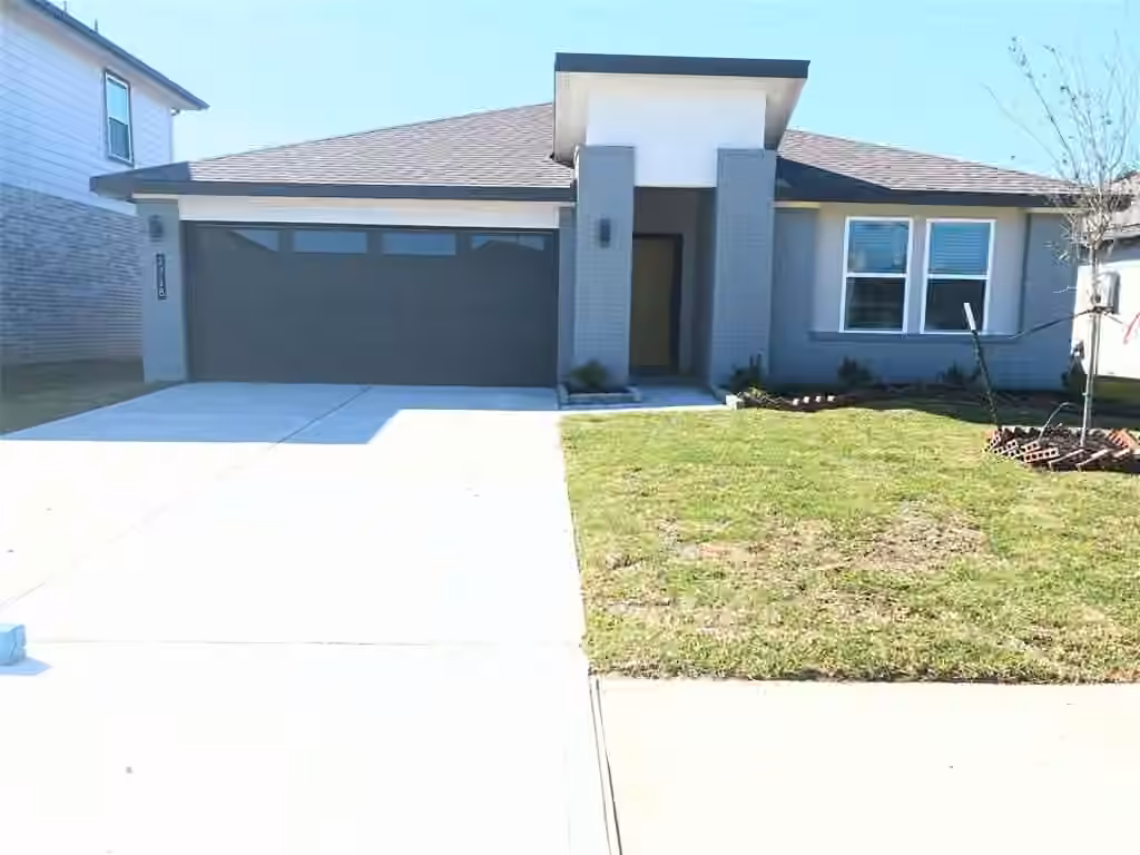 Photo 3 of 7718 Caspian Ranch Drive, Rosharon, TX