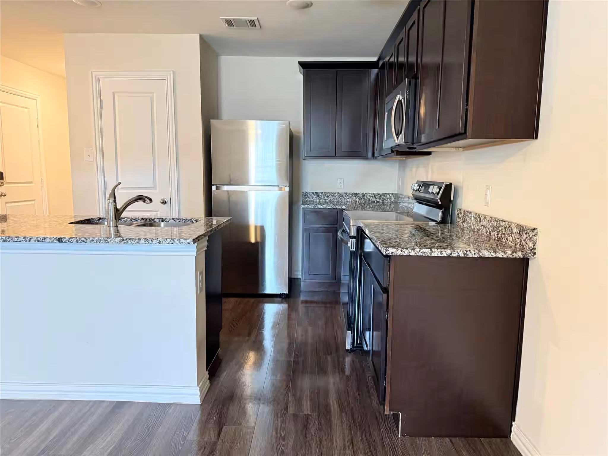 Photo 6 of 302 Connecticut Street, Houston, TX