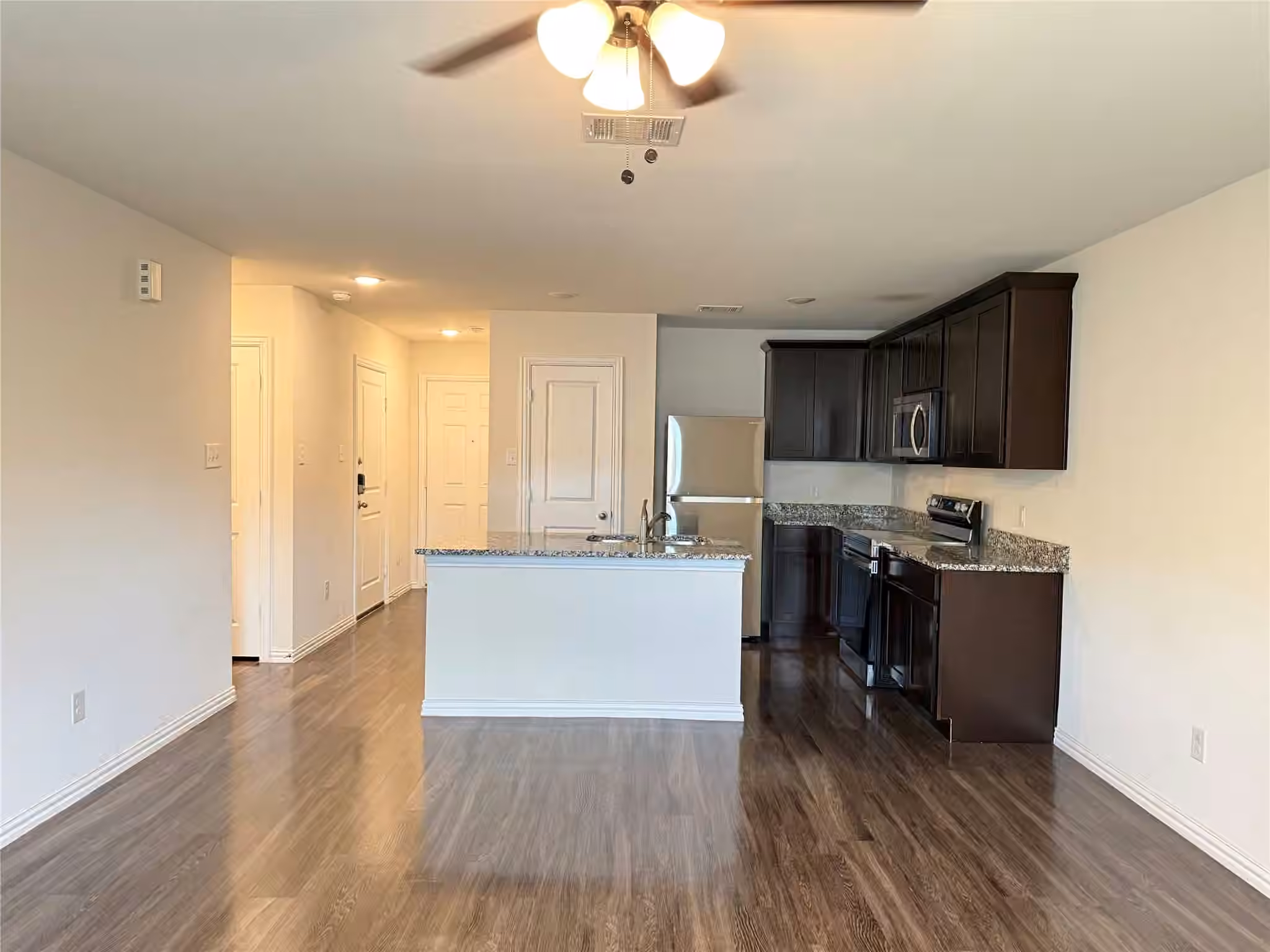 Photo 7 of 302 Connecticut Street, Houston, TX