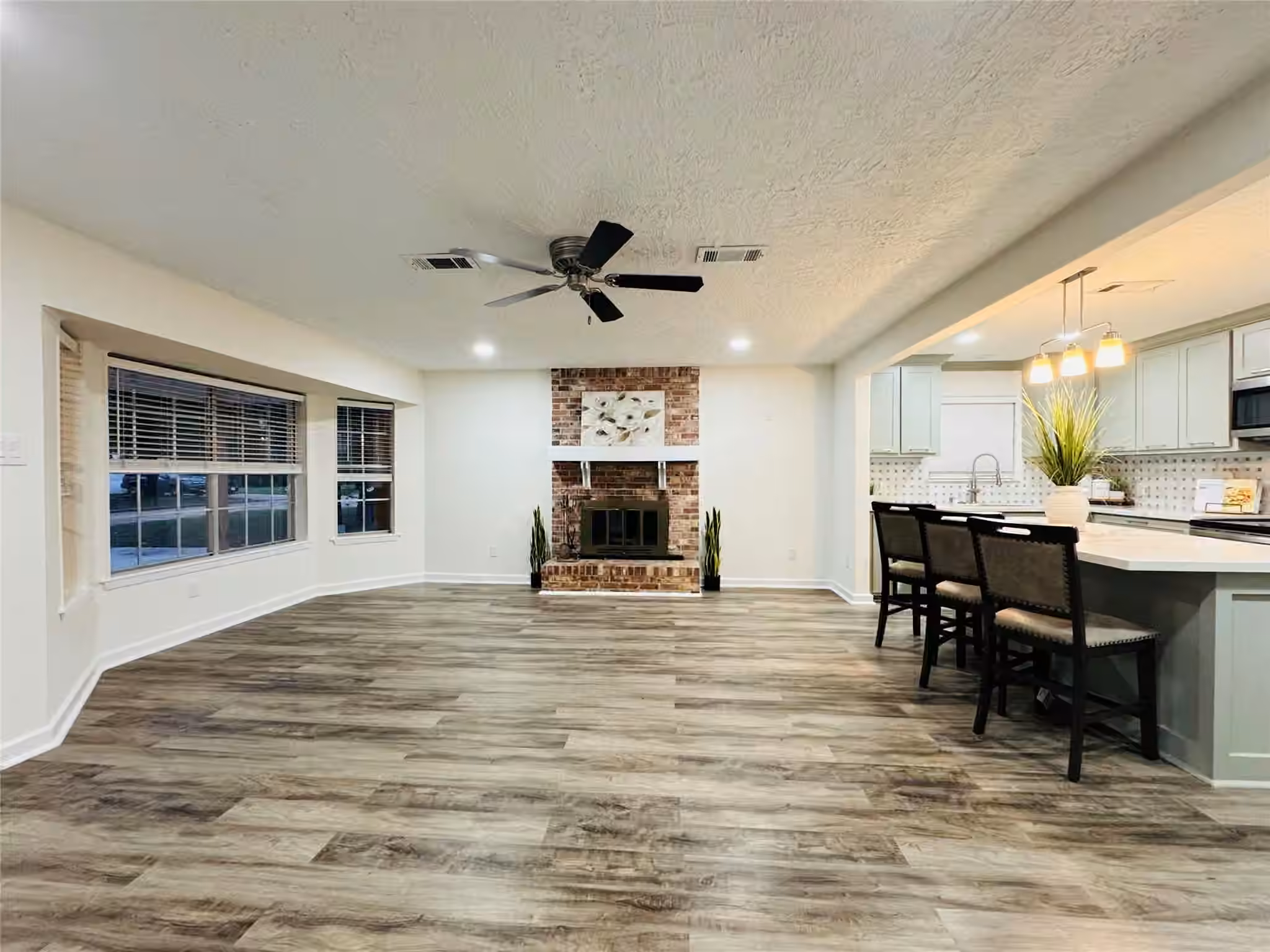 Photo 6 of 1771 Woodway Drive, Woodbranch, TX