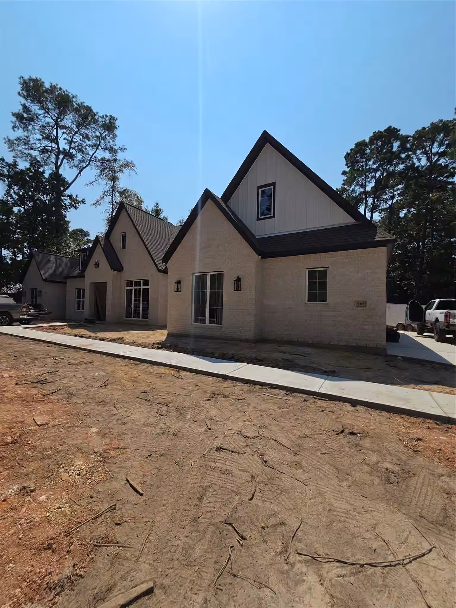 Photo 2 of 207 Creekside, Magnolia, TX