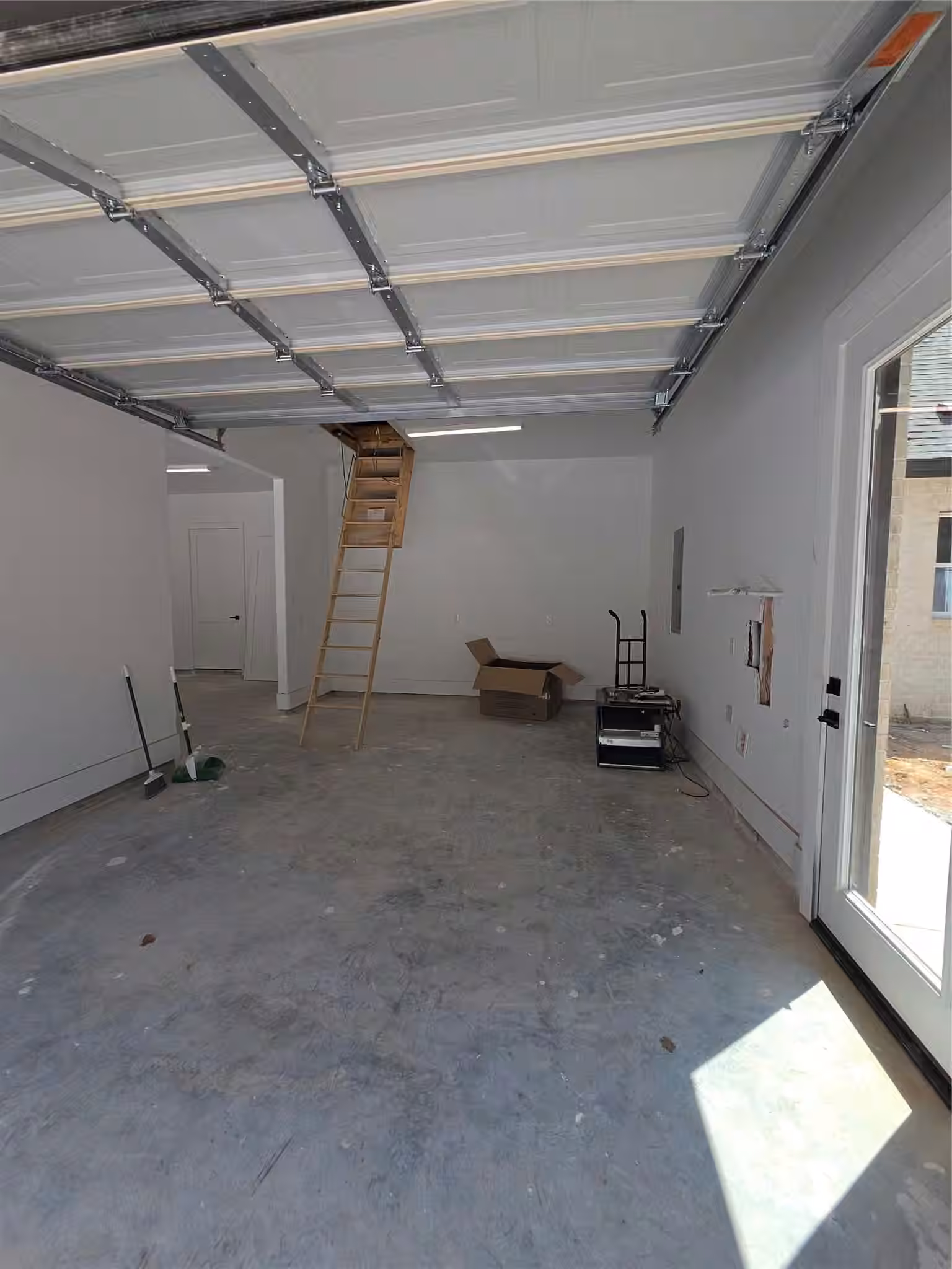 Photo 6 of 207 Creekside, Magnolia, TX