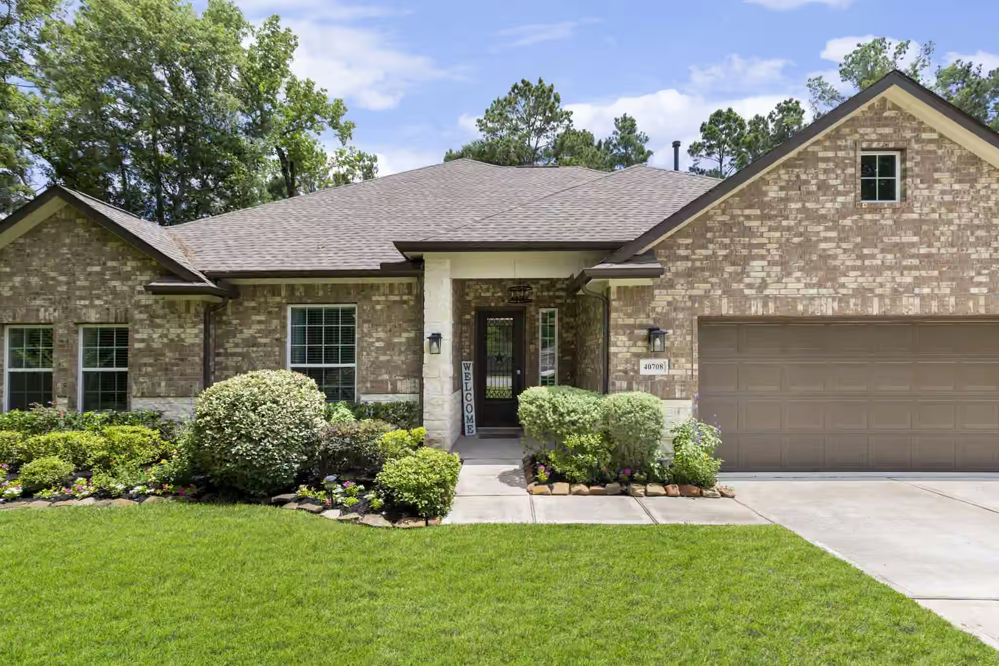Photo 3 of 40708 Lost San Saba Lane, Montgomery, TX