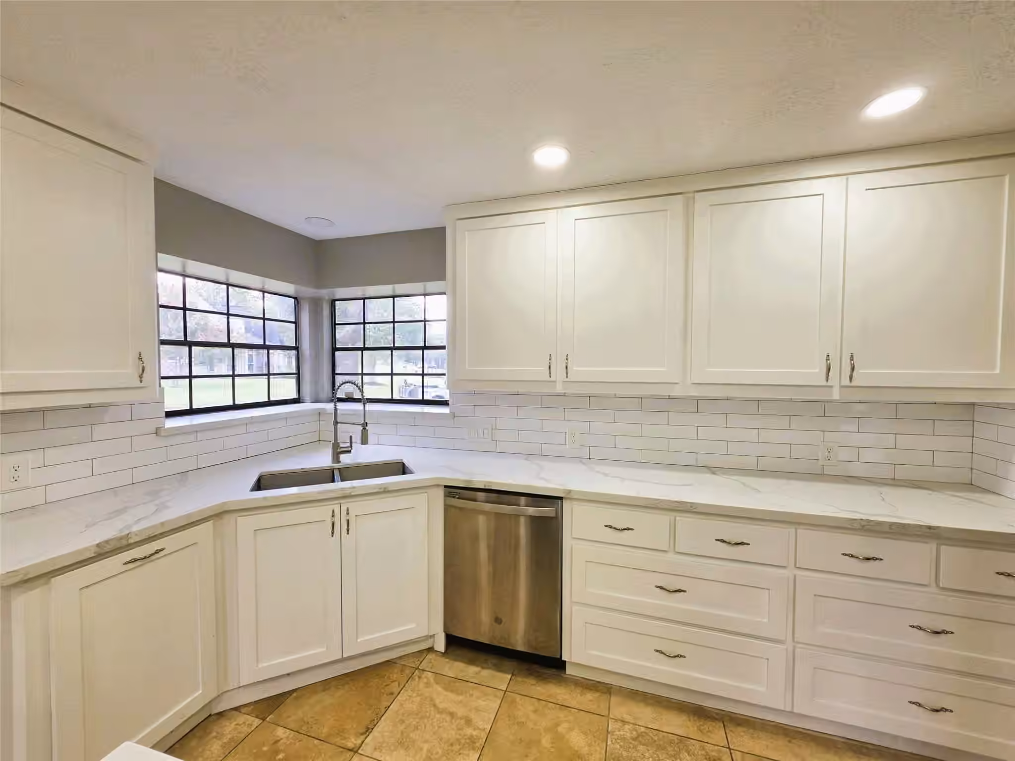 Photo 6 of 7244 Edgewater Drive, Willis, TX