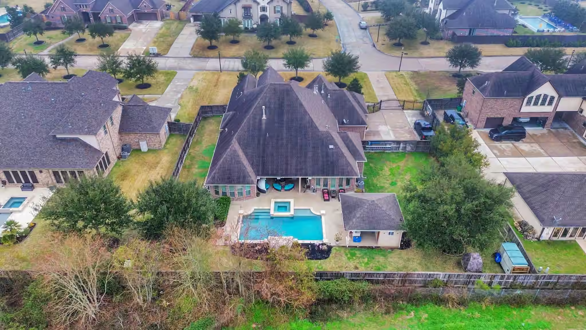 Photo 3 of 17819 COUNTRY COVE, Cypress, TX