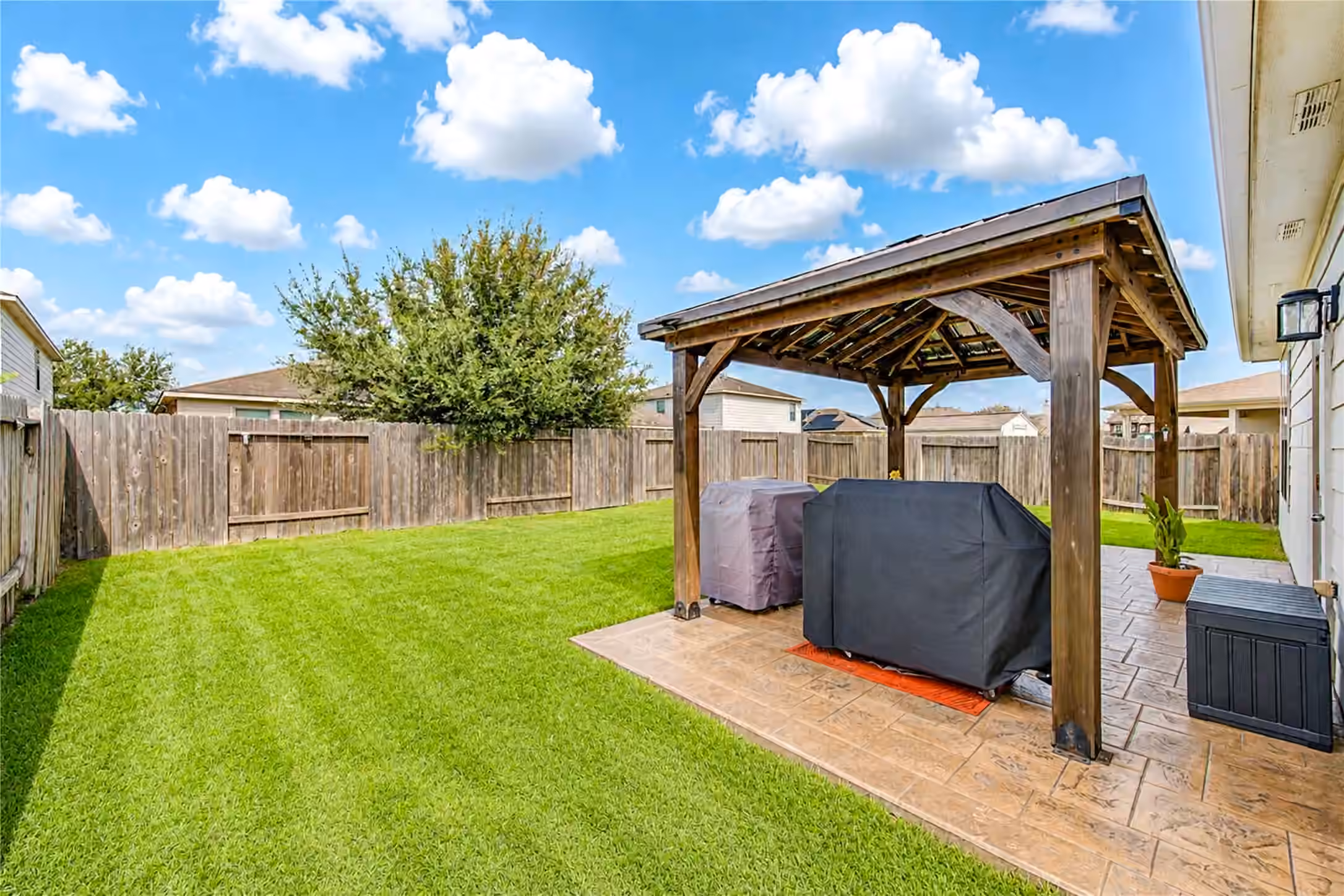 Photo 6 of 5831 Banyan Oak Court, Richmond, TX