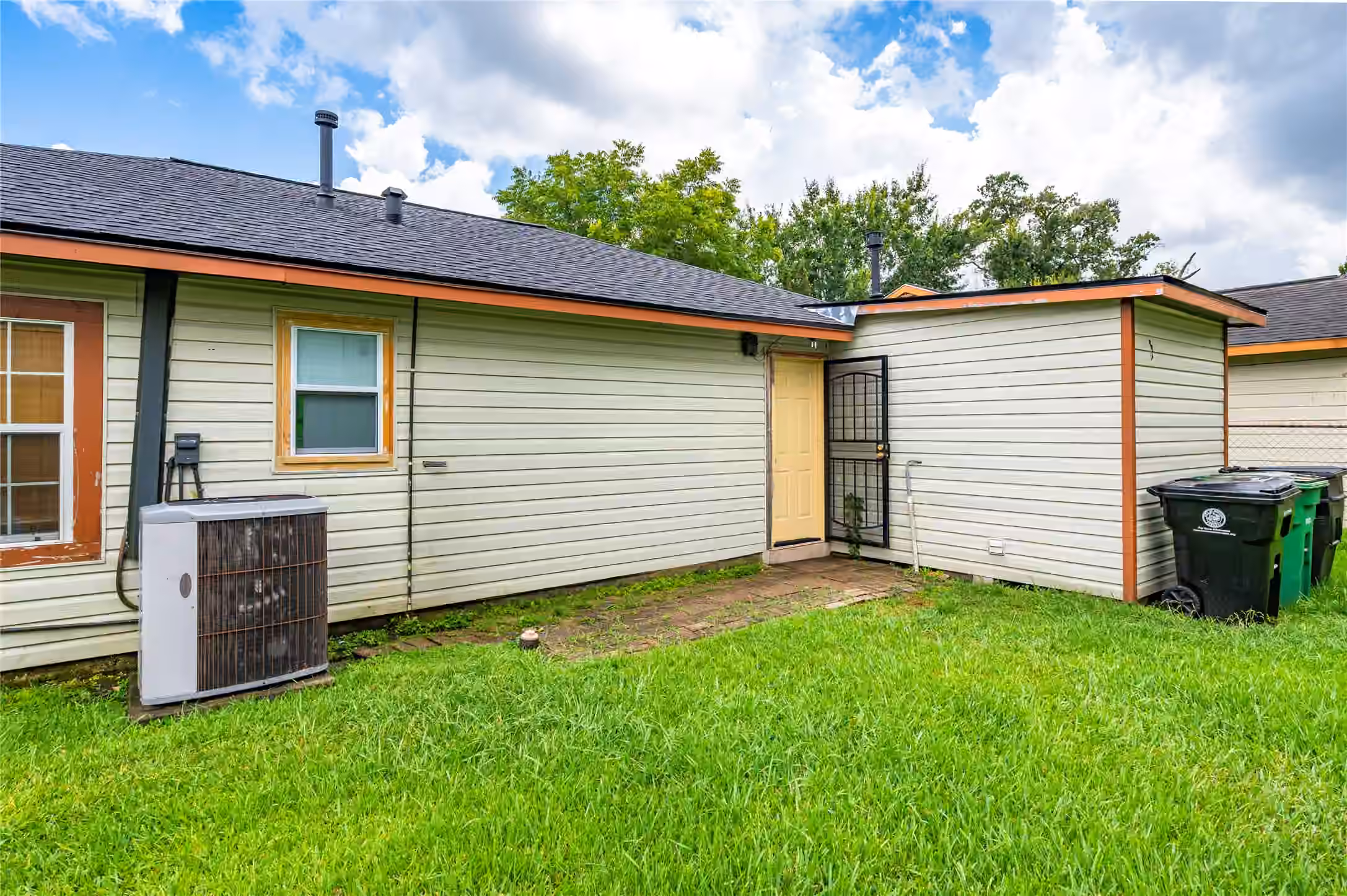Photo 6 of 4937 Bataan Road, Houston, TX