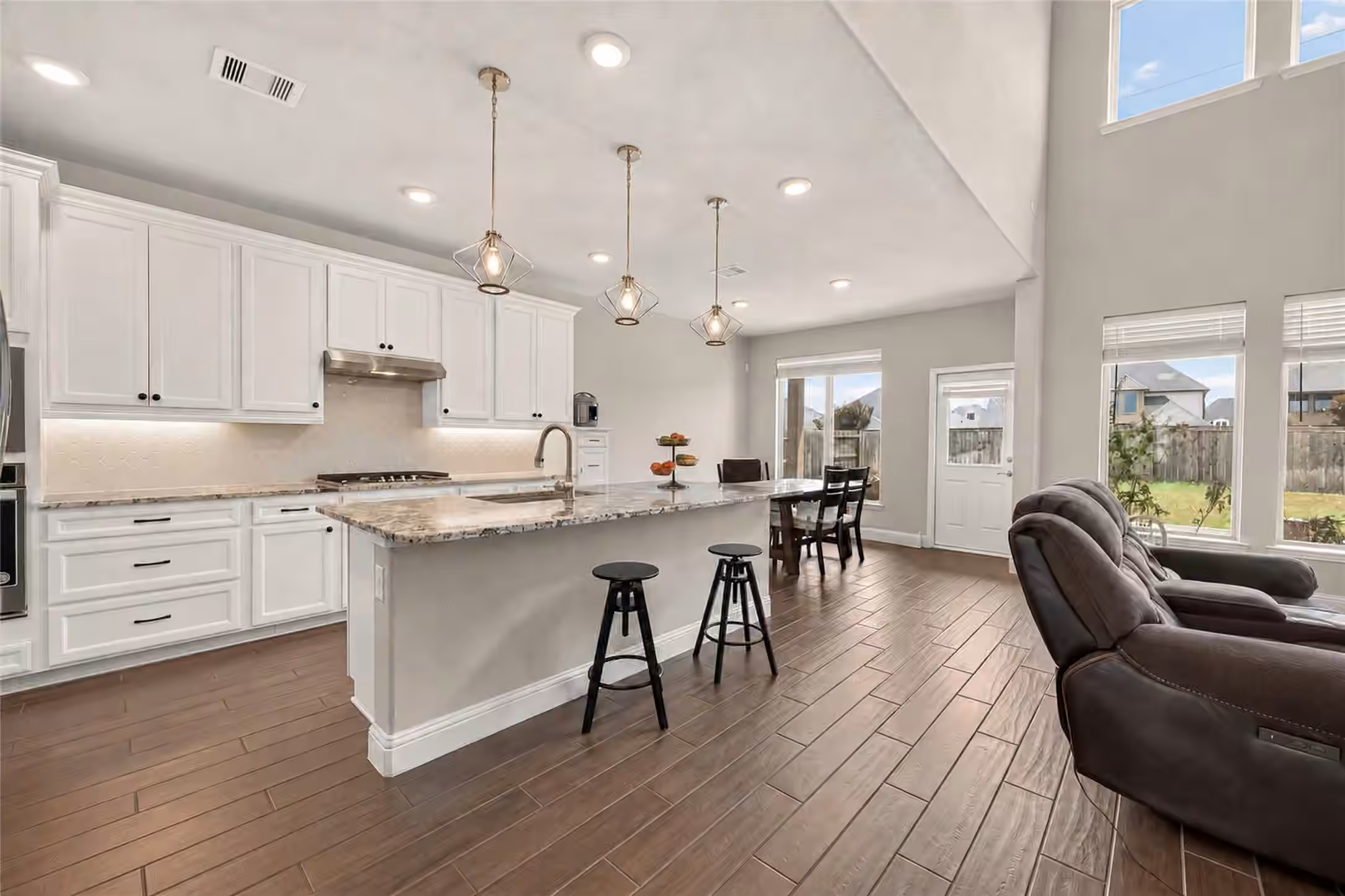 Photo 4 of 29031 Nectar Island Lane, Katy, TX