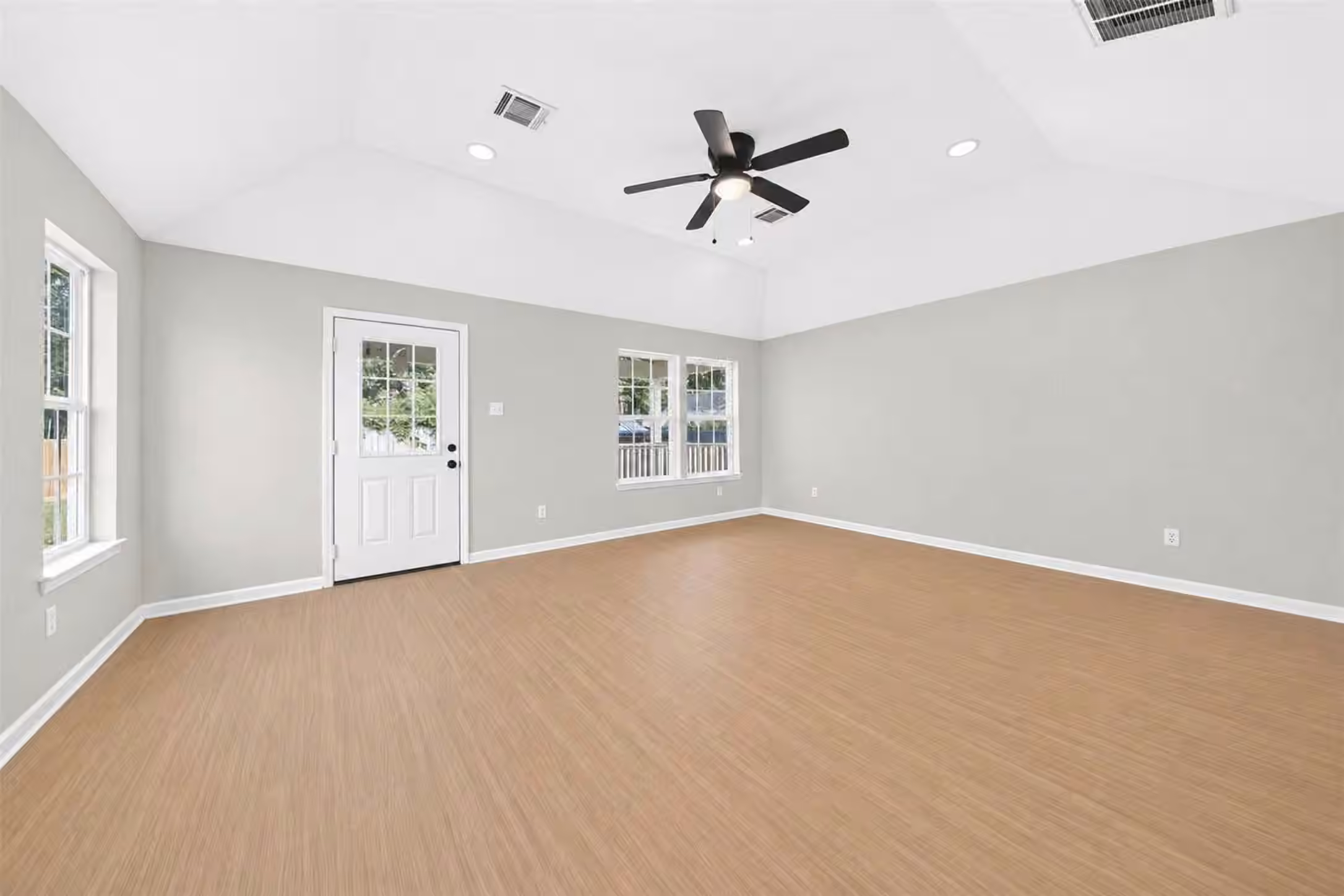 Photo 4 of 874 Green Meadow Lane, Houston, TX