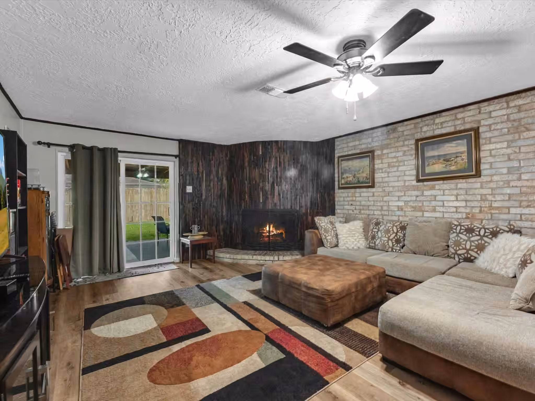 Photo 4 of 15714 Rill Lane, Houston, TX