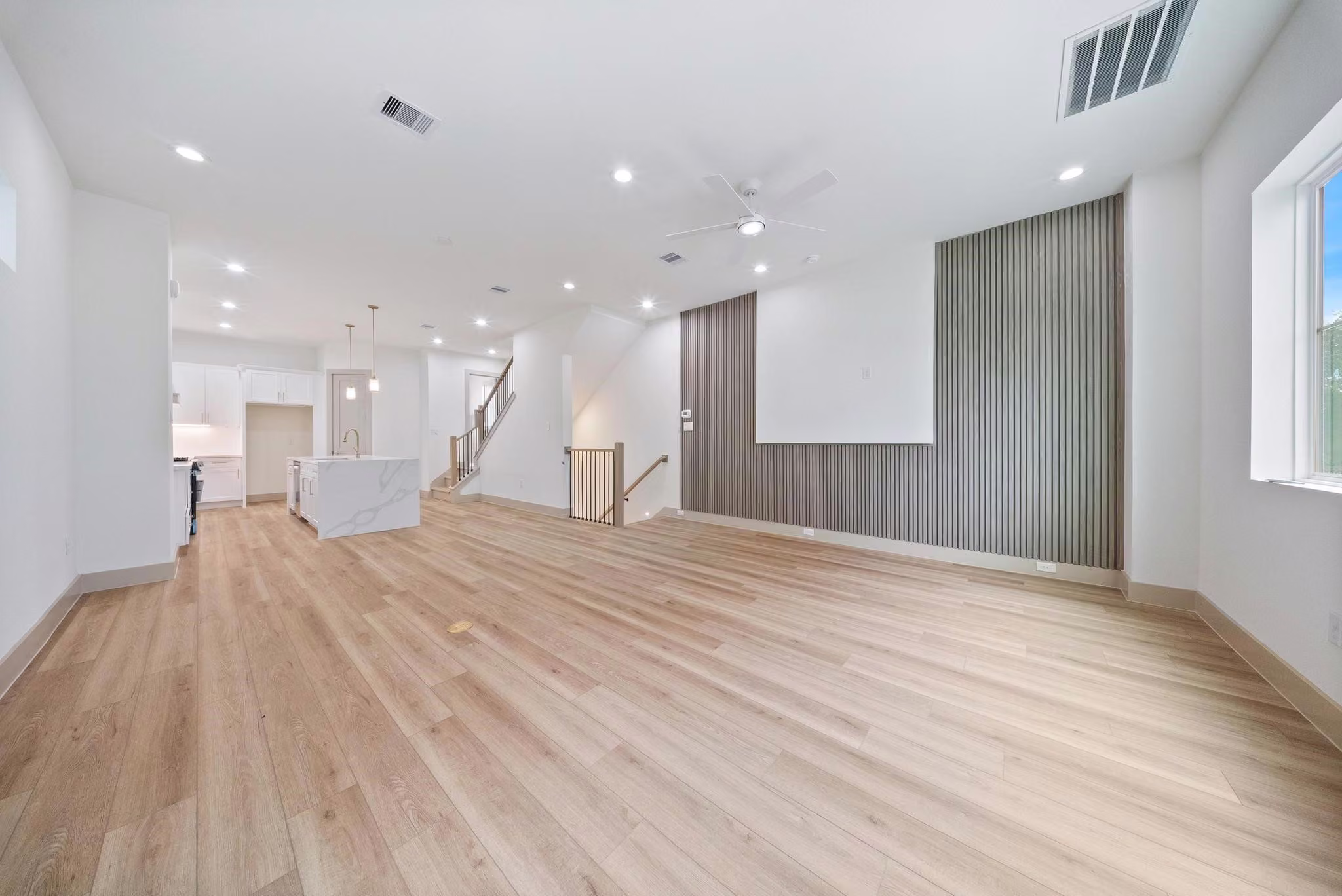 Photo 7 of 1124 Weiss Street, Houston, TX