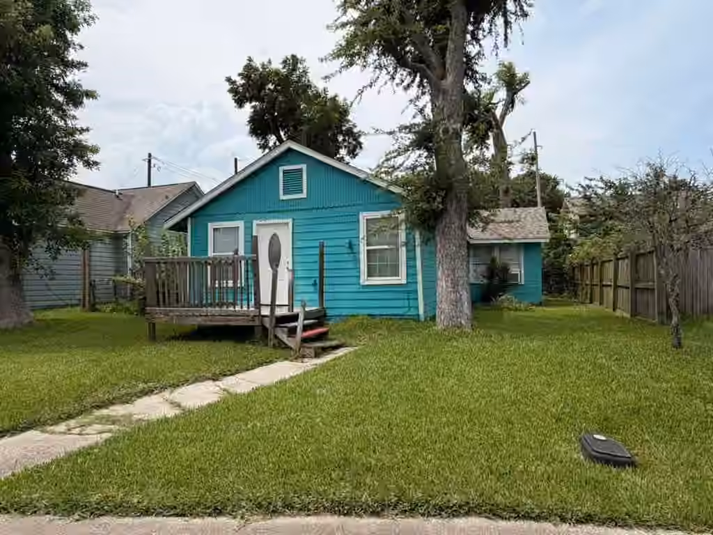 Photo 7 of 3226 Arkansas Street, Baytown, TX