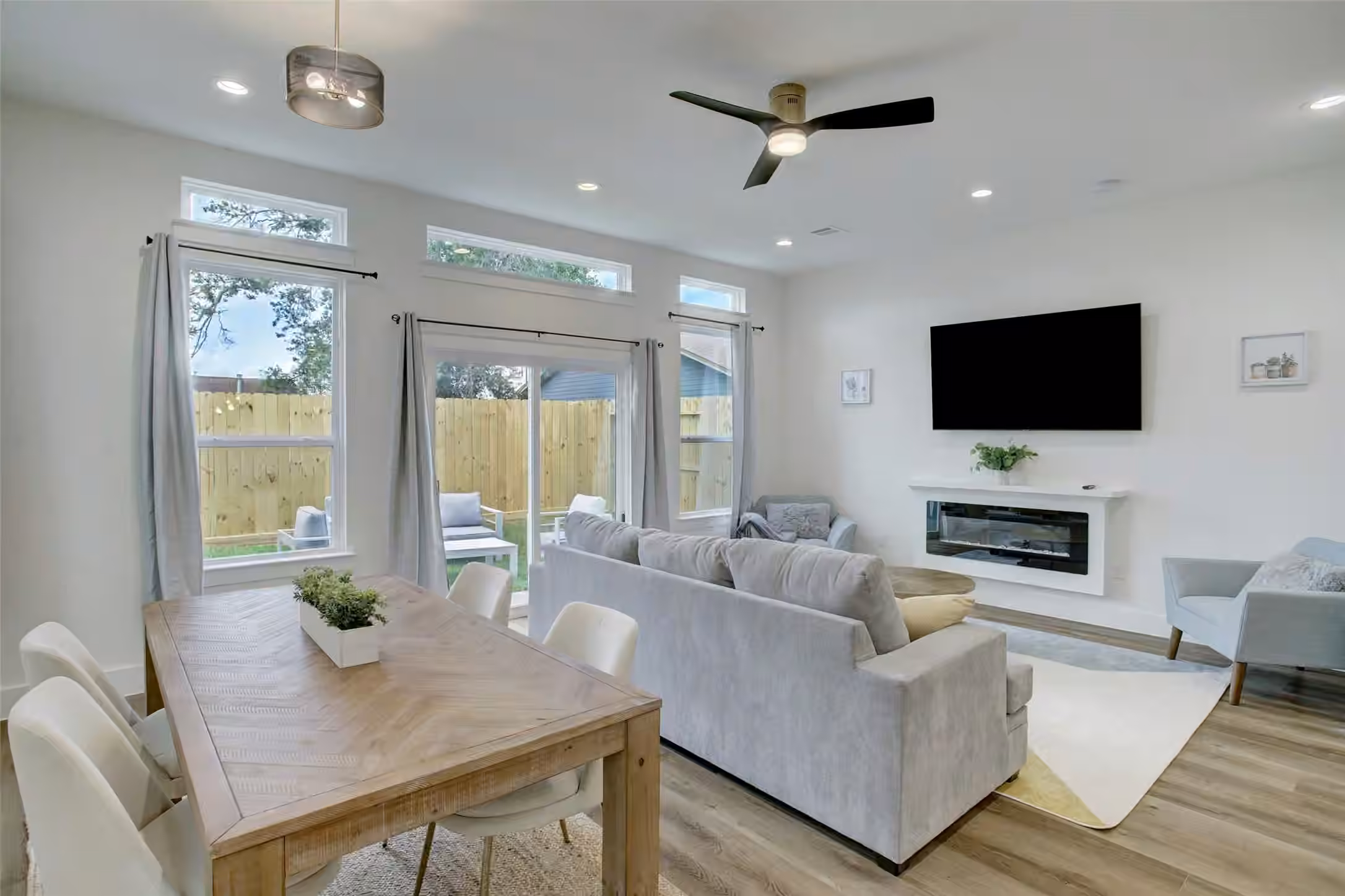 Photo 5 of 7119 Tierwester Street, Houston, TX