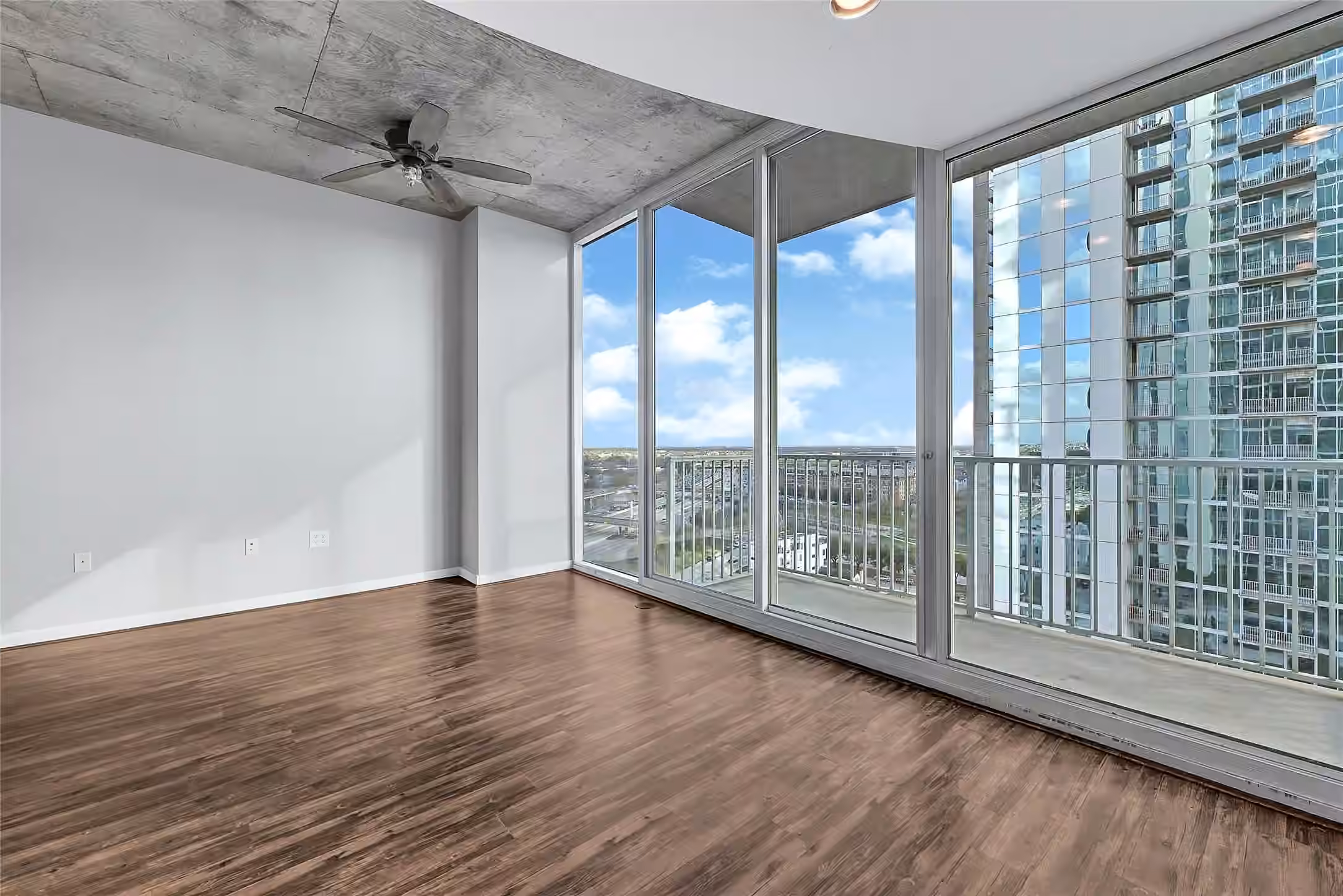 Photo 5 of 5925 Almeda Road 11306, Houston, TX