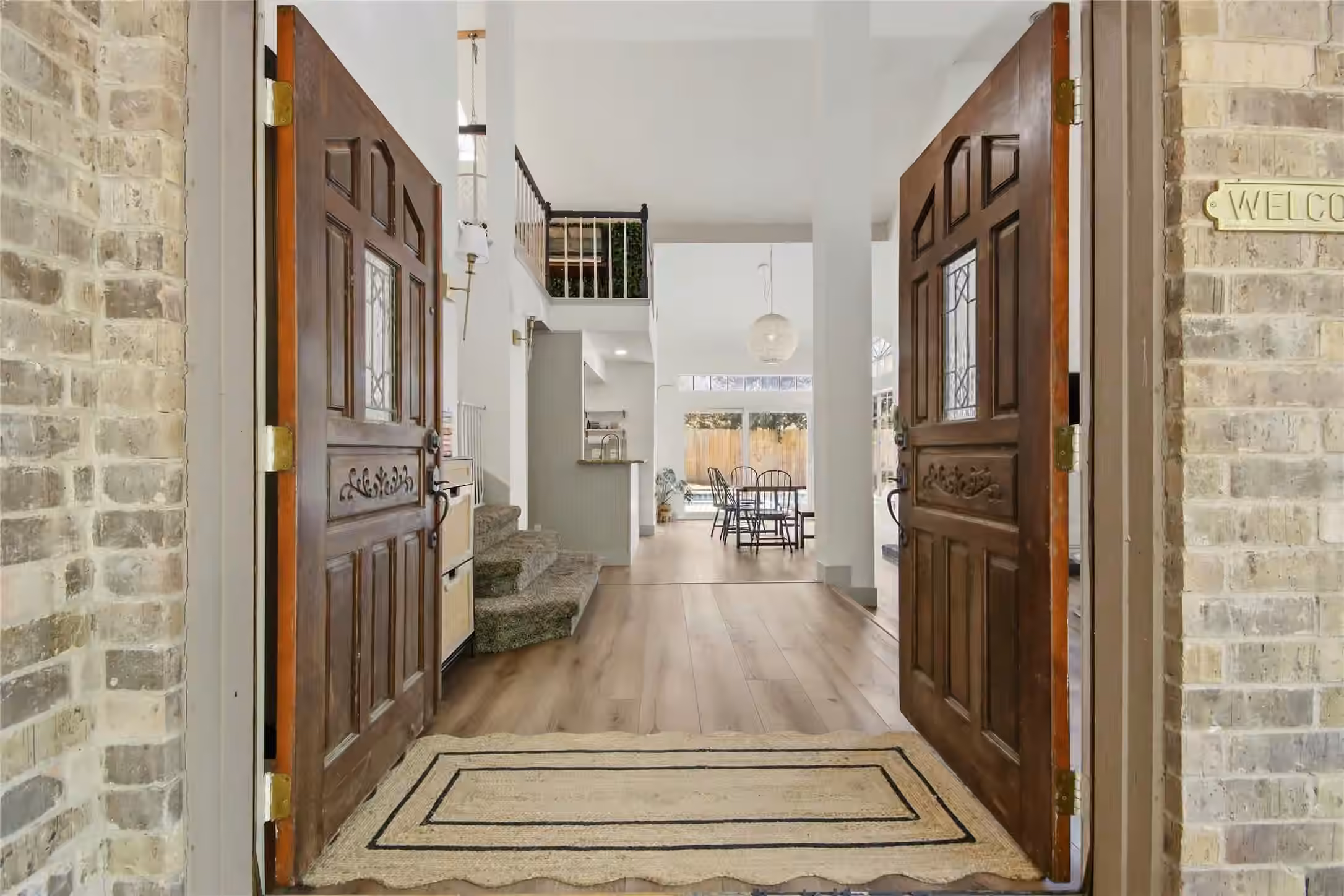 Photo 5 of 5447 Haven Oaks Drive, Houston, TX