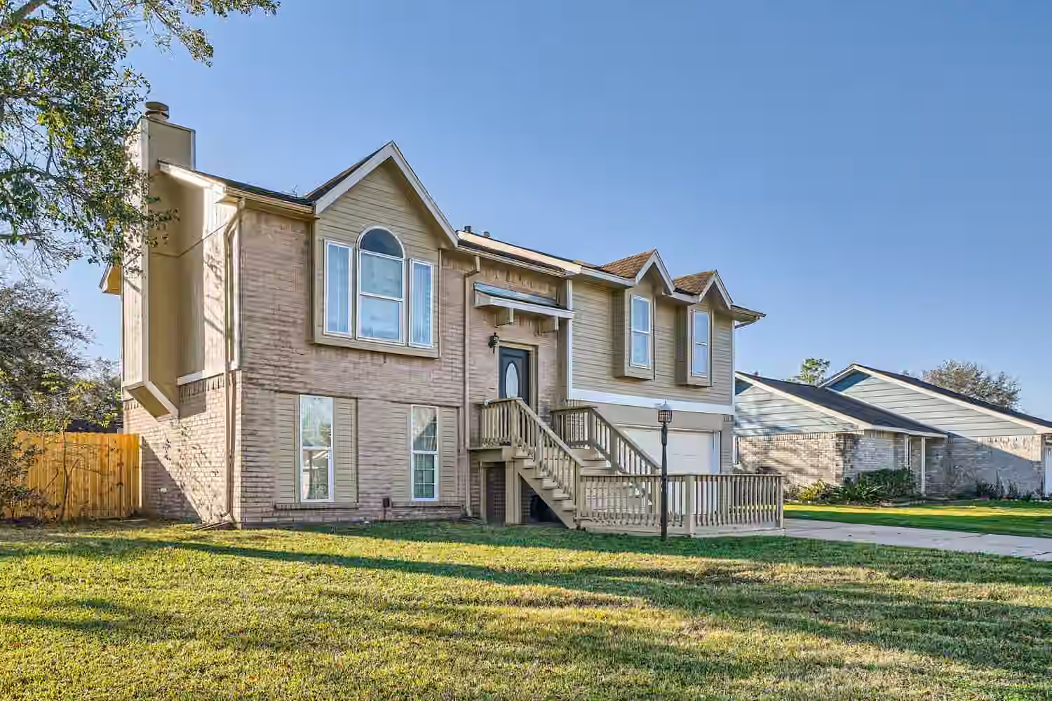 Photo 2 of 2801 Custer Drive, League City, TX