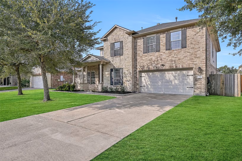 Photo of 1117 Richards Drive, Friendswood, TX 77546