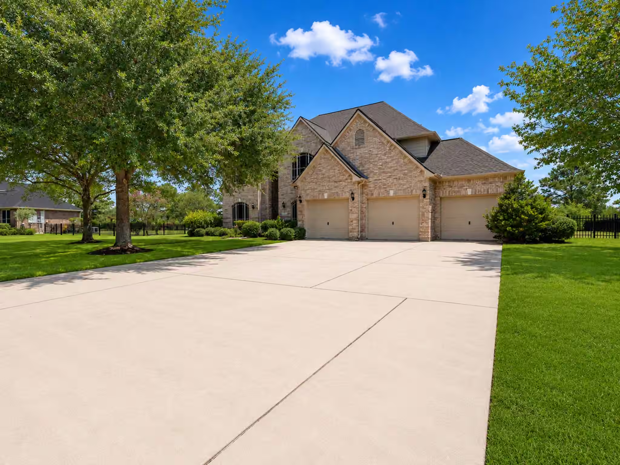 Photo 4 of 14926 Terra Point Drive, Cypress, TX